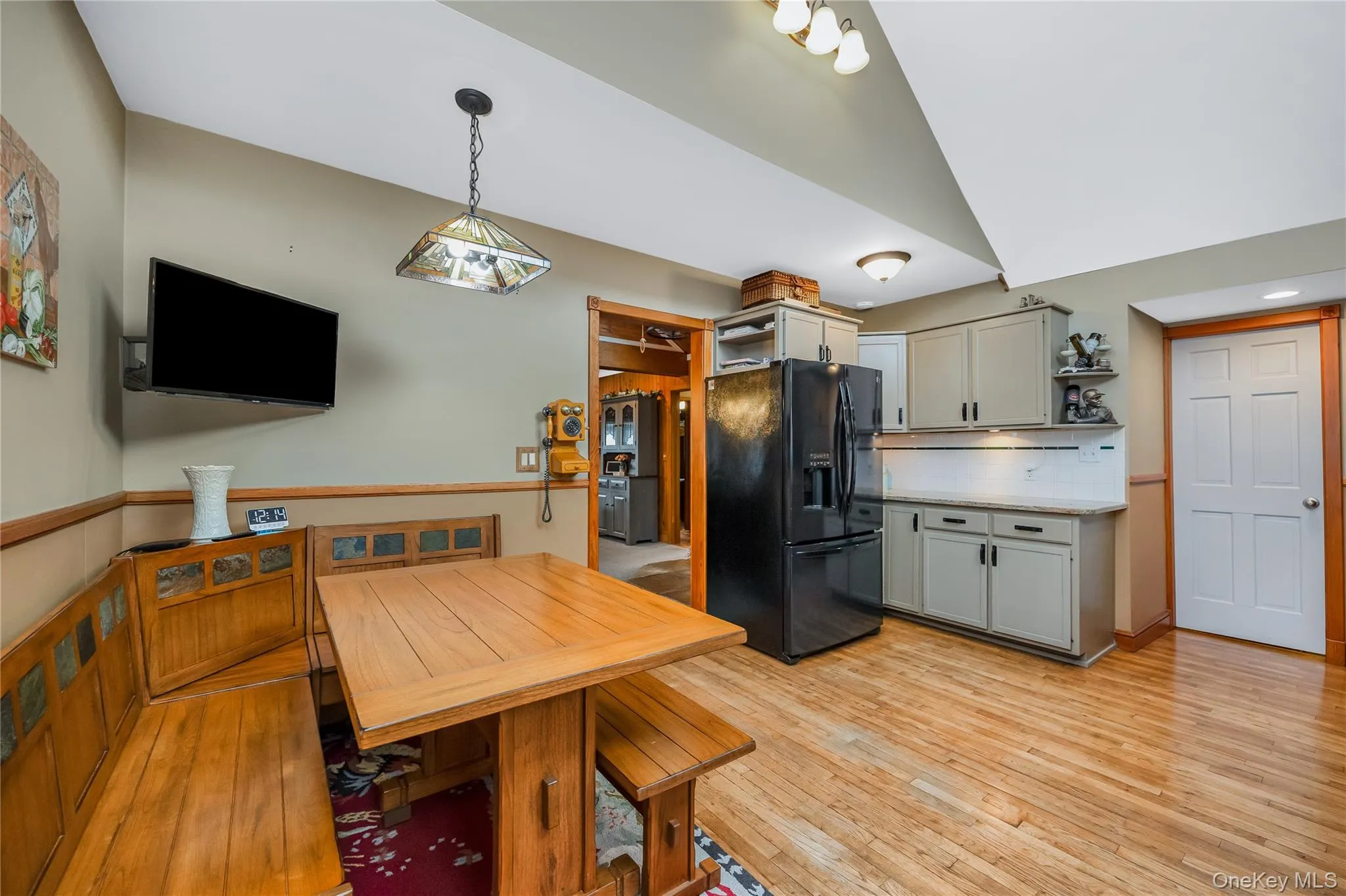 208 Ford Street, Islip, NY, 4 Bedrooms Bedrooms, 7 Rooms Rooms,2 BathroomsBathrooms,Residential,For Rent,Ford,0,1030005 208 Ford Street, Islip, NY, 4 Bedrooms Bedrooms, 7 Rooms Rooms,2 BathroomsBathrooms,Residential,For Rent,Ford,0,1030005