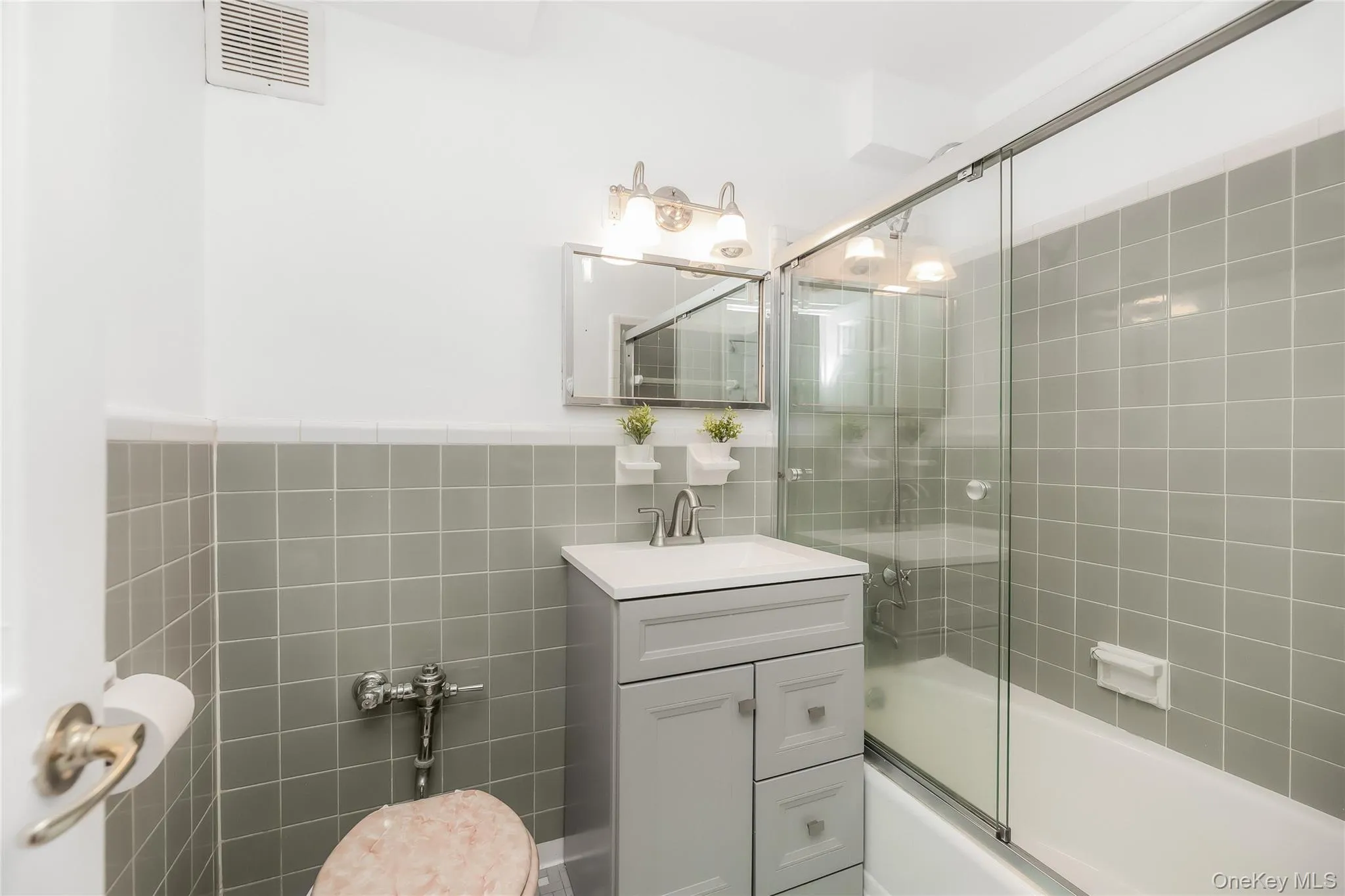 2835 Webb, New York, NY, 2 Bedrooms Bedrooms, 5 Rooms Rooms,2 BathroomsBathrooms,Residential,For Rent,Webb,0,1030011 2835 Webb, New York, NY, 2 Bedrooms Bedrooms, 5 Rooms Rooms,2 BathroomsBathrooms,Residential,For Rent,Webb,0,1030011