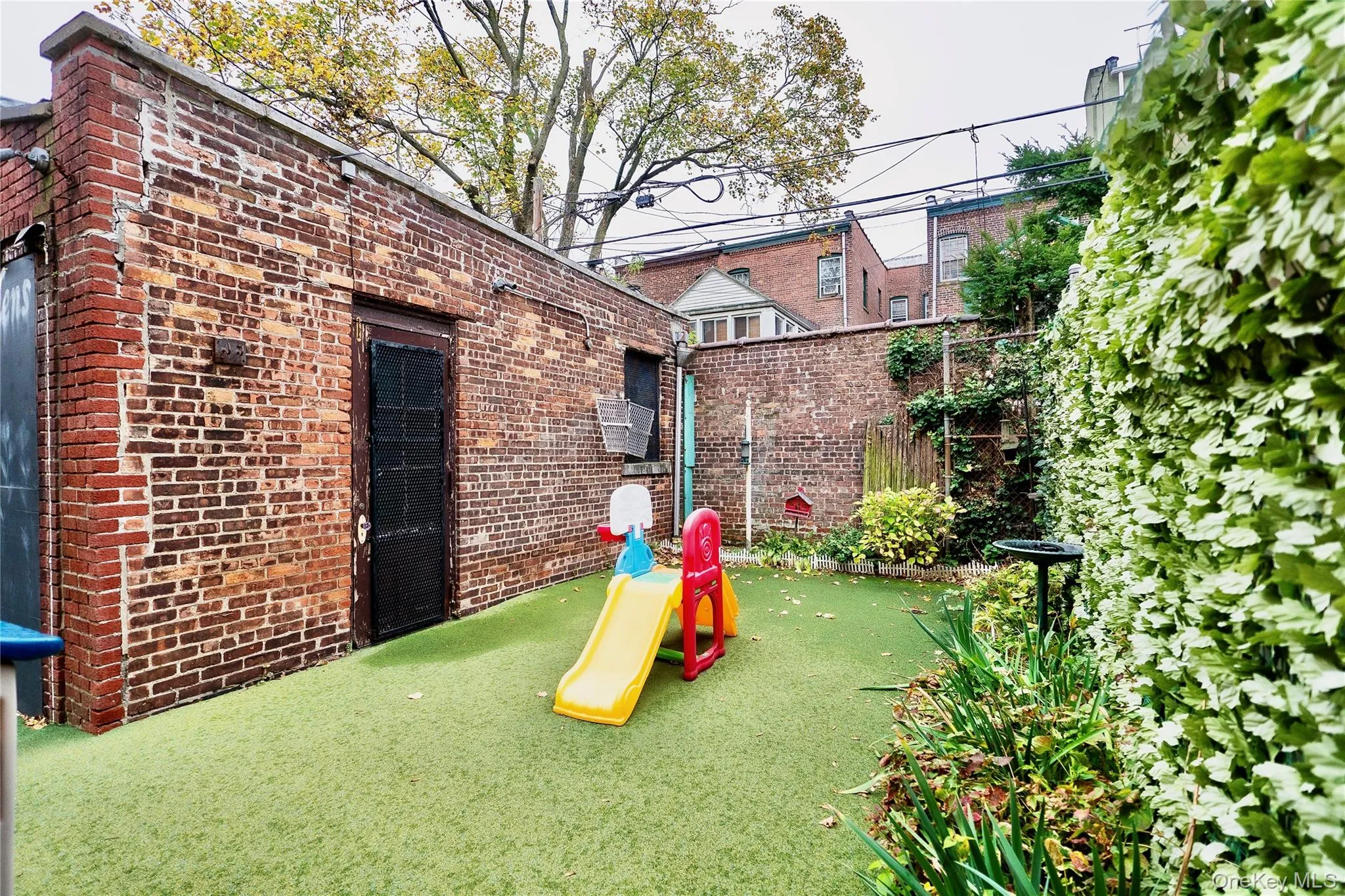 88 Midwood Street, New York, NY, 4 Bedrooms Bedrooms, 11 Rooms Rooms,2 BathroomsBathrooms,Residential,For Rent,Midwood,0,1030018 88 Midwood Street, New York, NY, 4 Bedrooms Bedrooms, 11 Rooms Rooms,2 BathroomsBathrooms,Residential,For Rent,Midwood,0,1030018