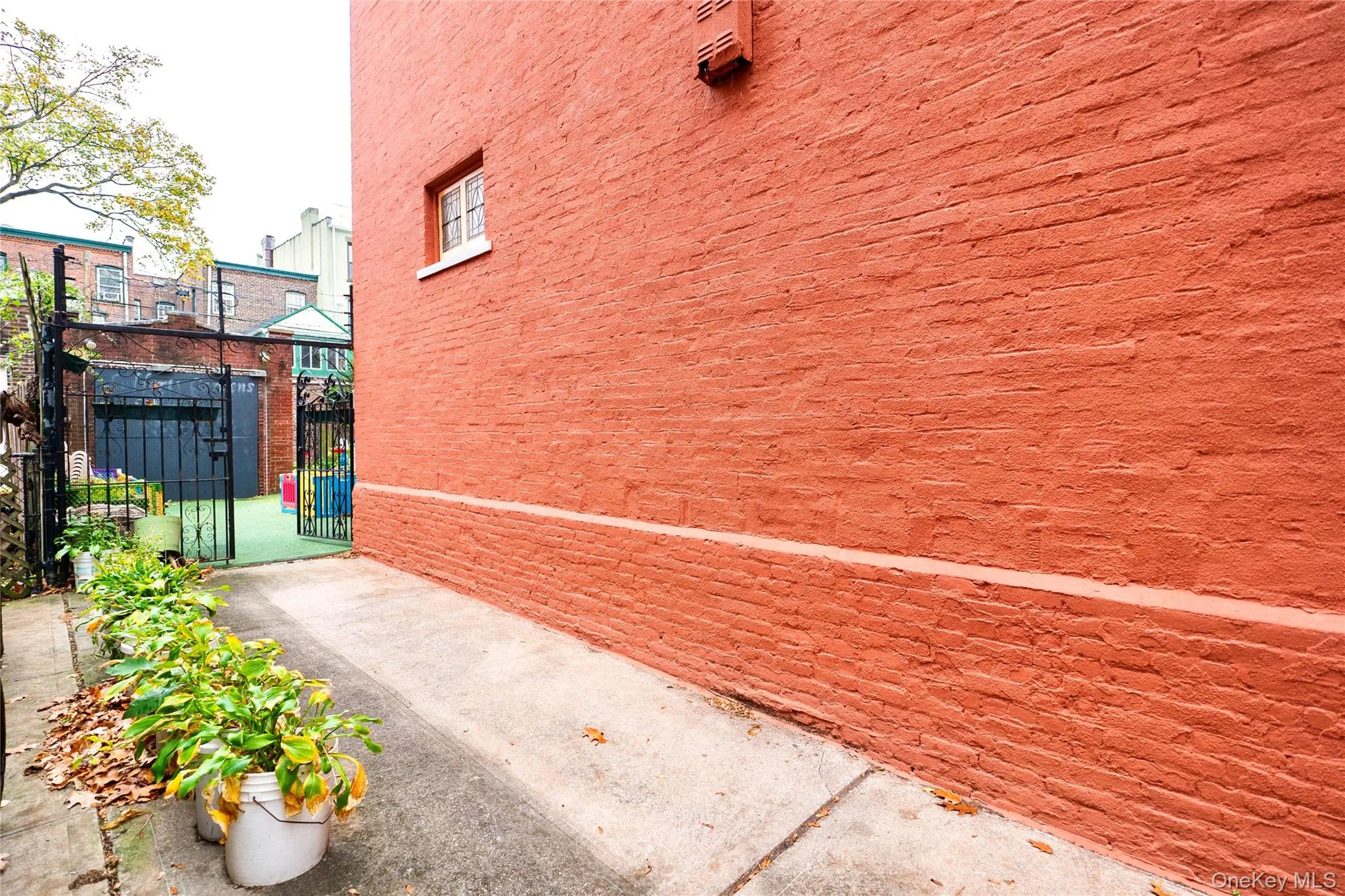 88 Midwood Street, New York, NY, 4 Bedrooms Bedrooms, 11 Rooms Rooms,2 BathroomsBathrooms,Residential,For Rent,Midwood,0,1030018 88 Midwood Street, New York, NY, 4 Bedrooms Bedrooms, 11 Rooms Rooms,2 BathroomsBathrooms,Residential,For Rent,Midwood,0,1030018
