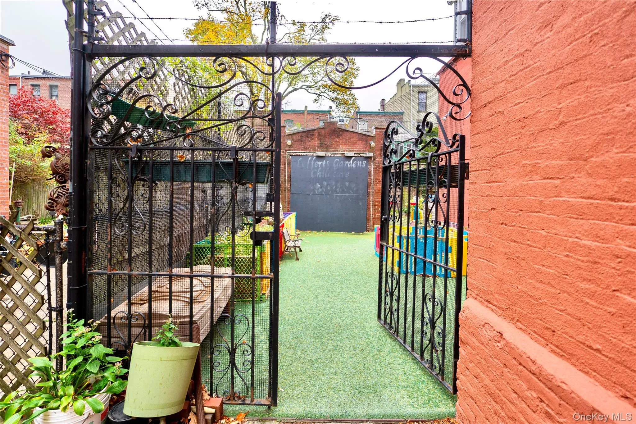 88 Midwood Street, New York, NY, 4 Bedrooms Bedrooms, 11 Rooms Rooms,2 BathroomsBathrooms,Residential,For Rent,Midwood,0,1030018 88 Midwood Street, New York, NY, 4 Bedrooms Bedrooms, 11 Rooms Rooms,2 BathroomsBathrooms,Residential,For Rent,Midwood,0,1030018