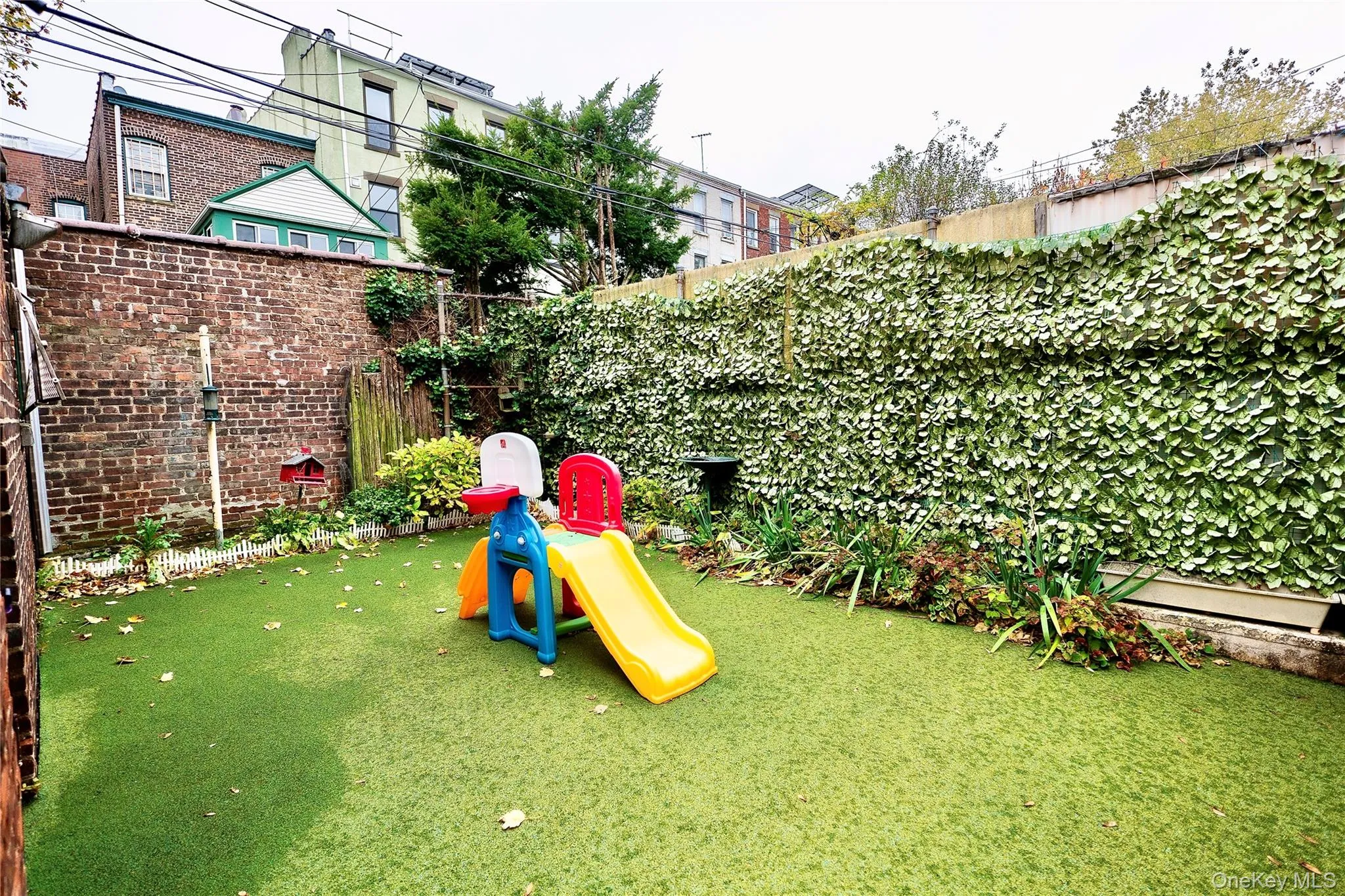 88 Midwood Street, New York, NY, 4 Bedrooms Bedrooms, 11 Rooms Rooms,2 BathroomsBathrooms,Residential,For Rent,Midwood,0,1030018 88 Midwood Street, New York, NY, 4 Bedrooms Bedrooms, 11 Rooms Rooms,2 BathroomsBathrooms,Residential,For Rent,Midwood,0,1030018