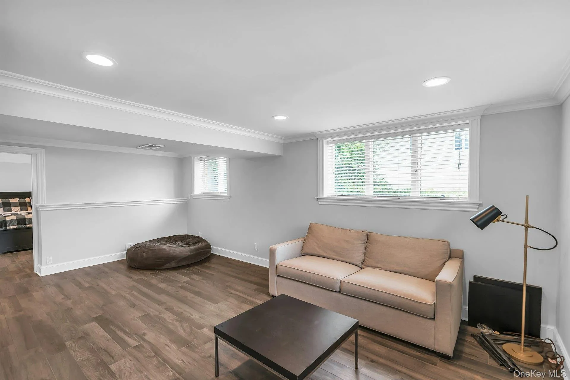 20 Hunter Place, Smithtown, NY, 4 Bedrooms Bedrooms, 10 Rooms Rooms,2 BathroomsBathrooms,Residential,For Rent,Hunter,0,1030021 20 Hunter Place, Smithtown, NY, 4 Bedrooms Bedrooms, 10 Rooms Rooms,2 BathroomsBathrooms,Residential,For Rent,Hunter,0,1030021