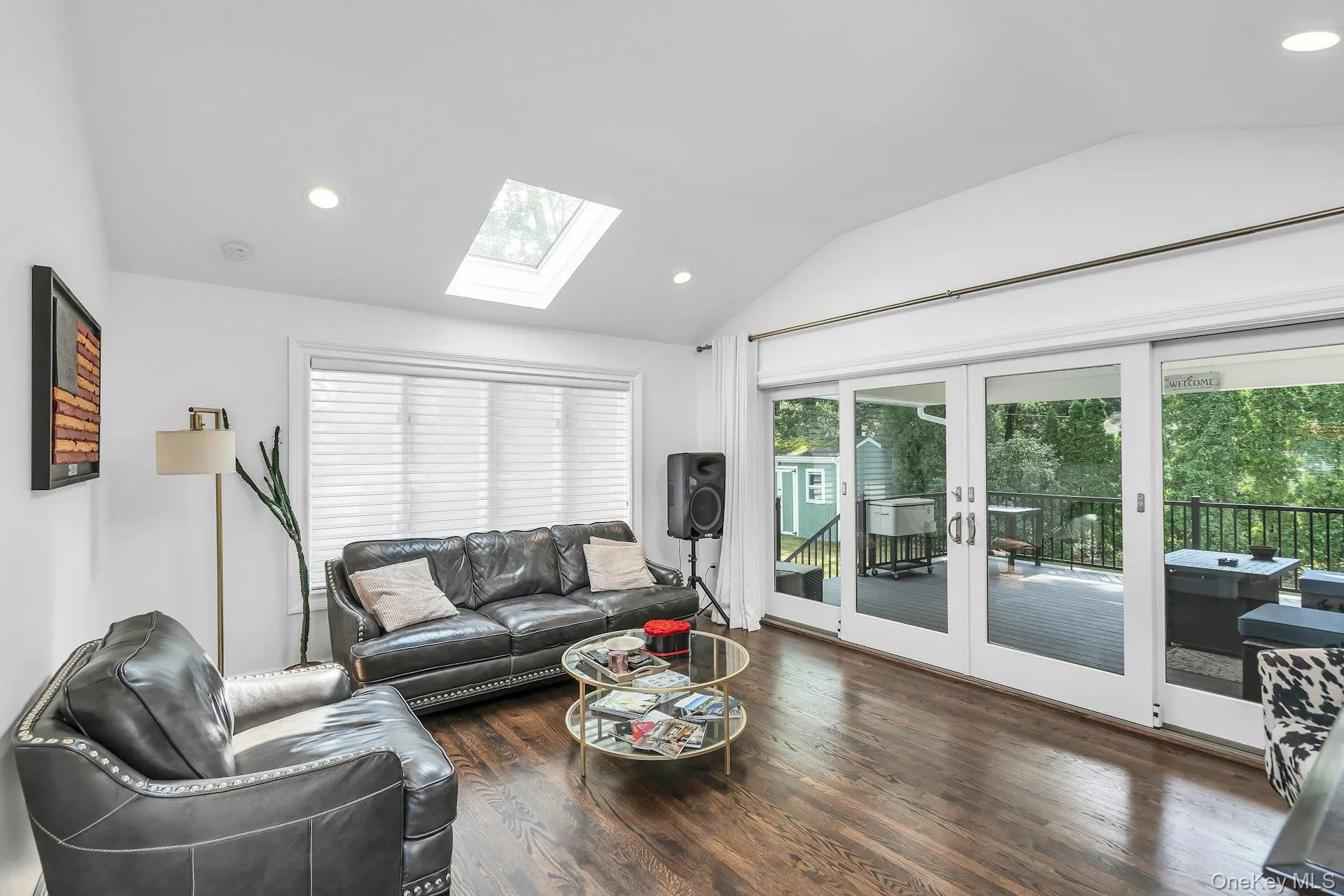 20 Hunter Place, Smithtown, NY, 4 Bedrooms Bedrooms, 10 Rooms Rooms,2 BathroomsBathrooms,Residential,For Rent,Hunter,0,1030021 20 Hunter Place, Smithtown, NY, 4 Bedrooms Bedrooms, 10 Rooms Rooms,2 BathroomsBathrooms,Residential,For Rent,Hunter,0,1030021