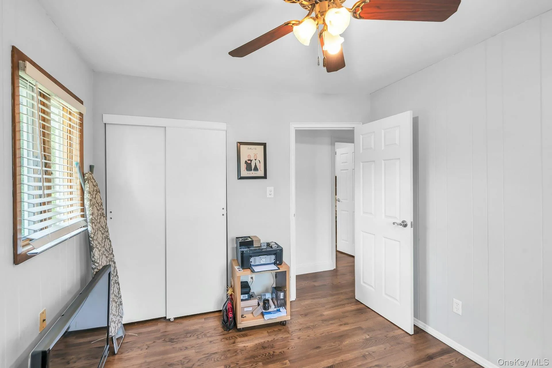 20 Hunter Place, Smithtown, NY, 4 Bedrooms Bedrooms, 10 Rooms Rooms,2 BathroomsBathrooms,Residential,For Rent,Hunter,0,1030021 20 Hunter Place, Smithtown, NY, 4 Bedrooms Bedrooms, 10 Rooms Rooms,2 BathroomsBathrooms,Residential,For Rent,Hunter,0,1030021