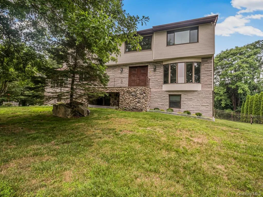 8 Fairgreen Court, Cortlandt, NY, 5 Bedrooms Bedrooms, 10 Rooms Rooms,4 BathroomsBathrooms,Residential,For Rent,Fairgreen,0,1030029 8 Fairgreen Court, Cortlandt, NY, 5 Bedrooms Bedrooms, 10 Rooms Rooms,4 BathroomsBathrooms,Residential,For Rent,Fairgreen,0,1030029
