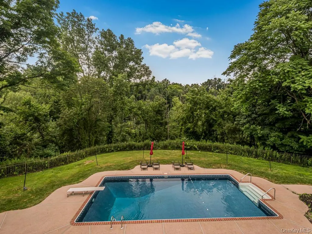 8 Fairgreen Court, Cortlandt, NY, 5 Bedrooms Bedrooms, 10 Rooms Rooms,4 BathroomsBathrooms,Residential,For Rent,Fairgreen,0,1030029 8 Fairgreen Court, Cortlandt, NY, 5 Bedrooms Bedrooms, 10 Rooms Rooms,4 BathroomsBathrooms,Residential,For Rent,Fairgreen,0,1030029