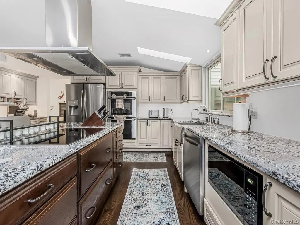 8 Fairgreen Court, Cortlandt, NY, 5 Bedrooms Bedrooms, 10 Rooms Rooms,4 BathroomsBathrooms,Residential,For Rent,Fairgreen,0,1030029 8 Fairgreen Court, Cortlandt, NY, 5 Bedrooms Bedrooms, 10 Rooms Rooms,4 BathroomsBathrooms,Residential,For Rent,Fairgreen,0,1030029