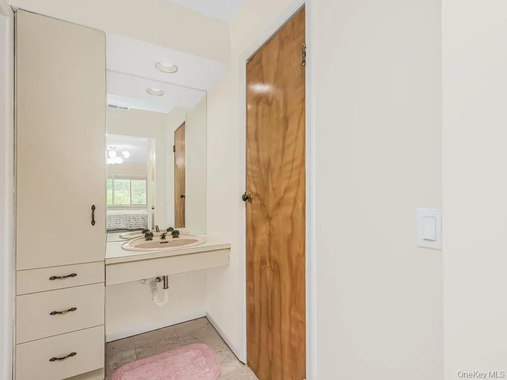 8 Fairgreen Court, Cortlandt, NY, 5 Bedrooms Bedrooms, 10 Rooms Rooms,4 BathroomsBathrooms,Residential,For Rent,Fairgreen,0,1030029 8 Fairgreen Court, Cortlandt, NY, 5 Bedrooms Bedrooms, 10 Rooms Rooms,4 BathroomsBathrooms,Residential,For Rent,Fairgreen,0,1030029