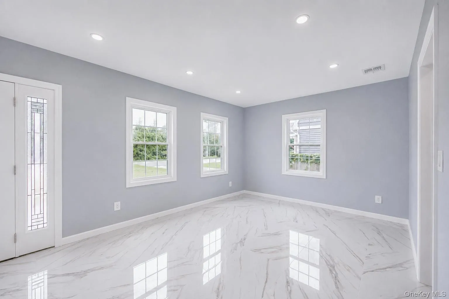 306 Greeley Avenue, Islip, NY, 5 Bedrooms Bedrooms, 7 Rooms Rooms,3 BathroomsBathrooms,Residential,For Rent,Greeley,0,1030037 306 Greeley Avenue, Islip, NY, 5 Bedrooms Bedrooms, 7 Rooms Rooms,3 BathroomsBathrooms,Residential,For Rent,Greeley,0,1030037