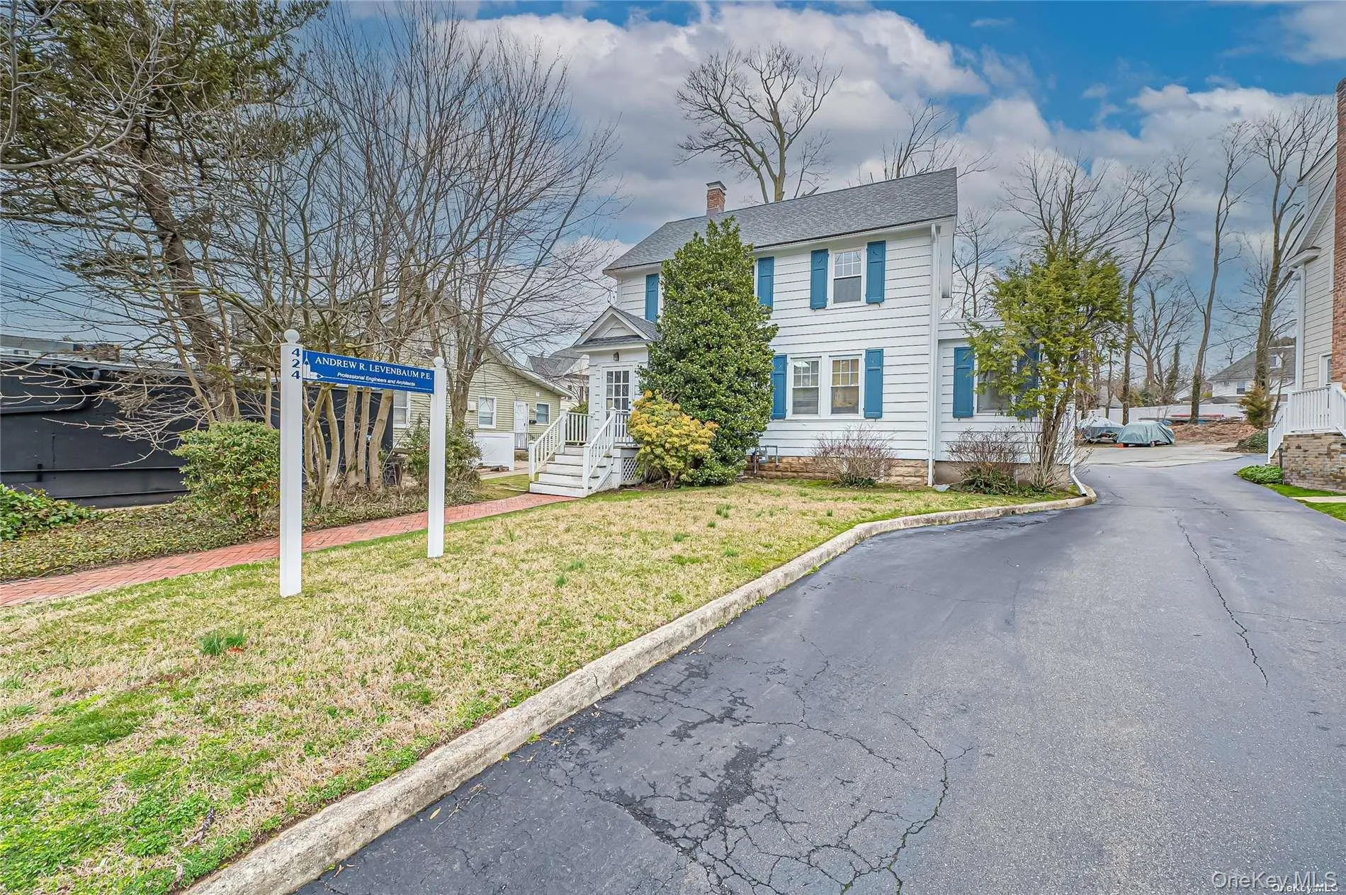 424 New York Avenue, Huntington, NY, ,Commercial Lease,For Rent,New York,0,1030040 424 New York Avenue, Huntington, NY, ,Commercial Lease,For Rent,New York,0,1030040
