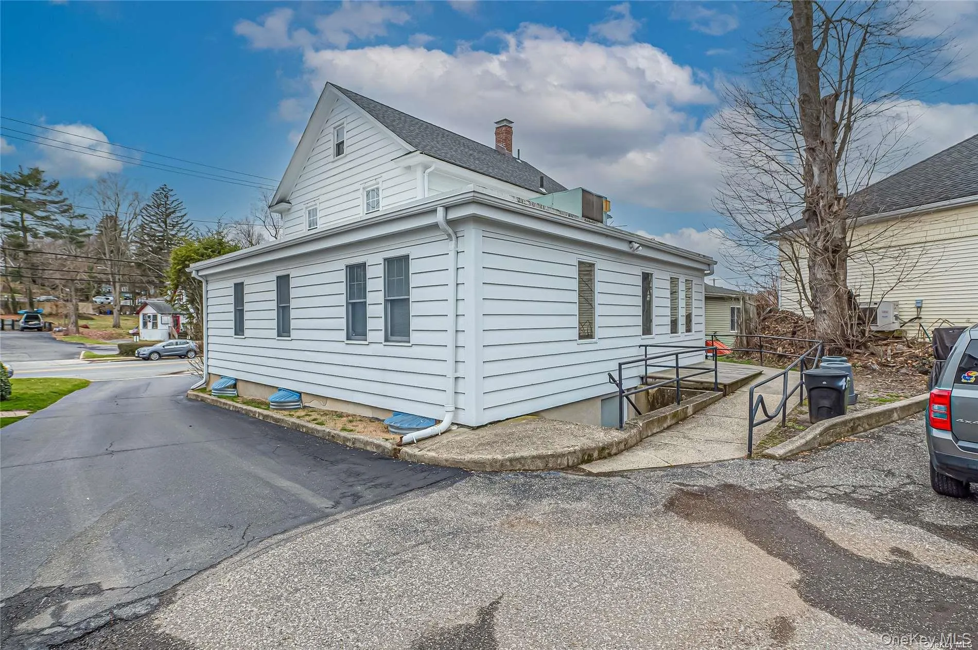 424 New York Avenue, Huntington, NY, ,Commercial Lease,For Rent,New York,0,1030040 424 New York Avenue, Huntington, NY, ,Commercial Lease,For Rent,New York,0,1030040