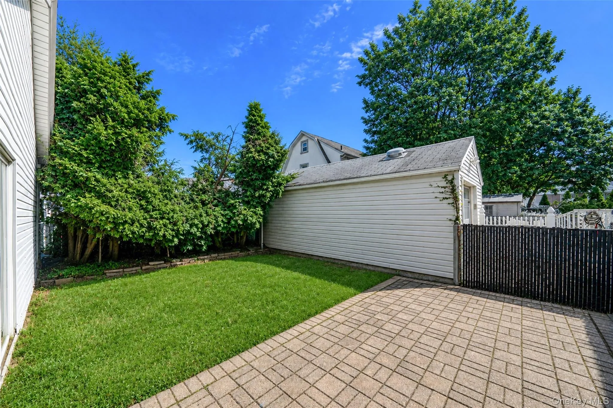 214 Lowell Avenue, Hempstead, NY, 5 Bedrooms Bedrooms, 12 Rooms Rooms,3 BathroomsBathrooms,Residential,For Rent,Lowell,0,1030042 214 Lowell Avenue, Hempstead, NY, 5 Bedrooms Bedrooms, 12 Rooms Rooms,3 BathroomsBathrooms,Residential,For Rent,Lowell,0,1030042