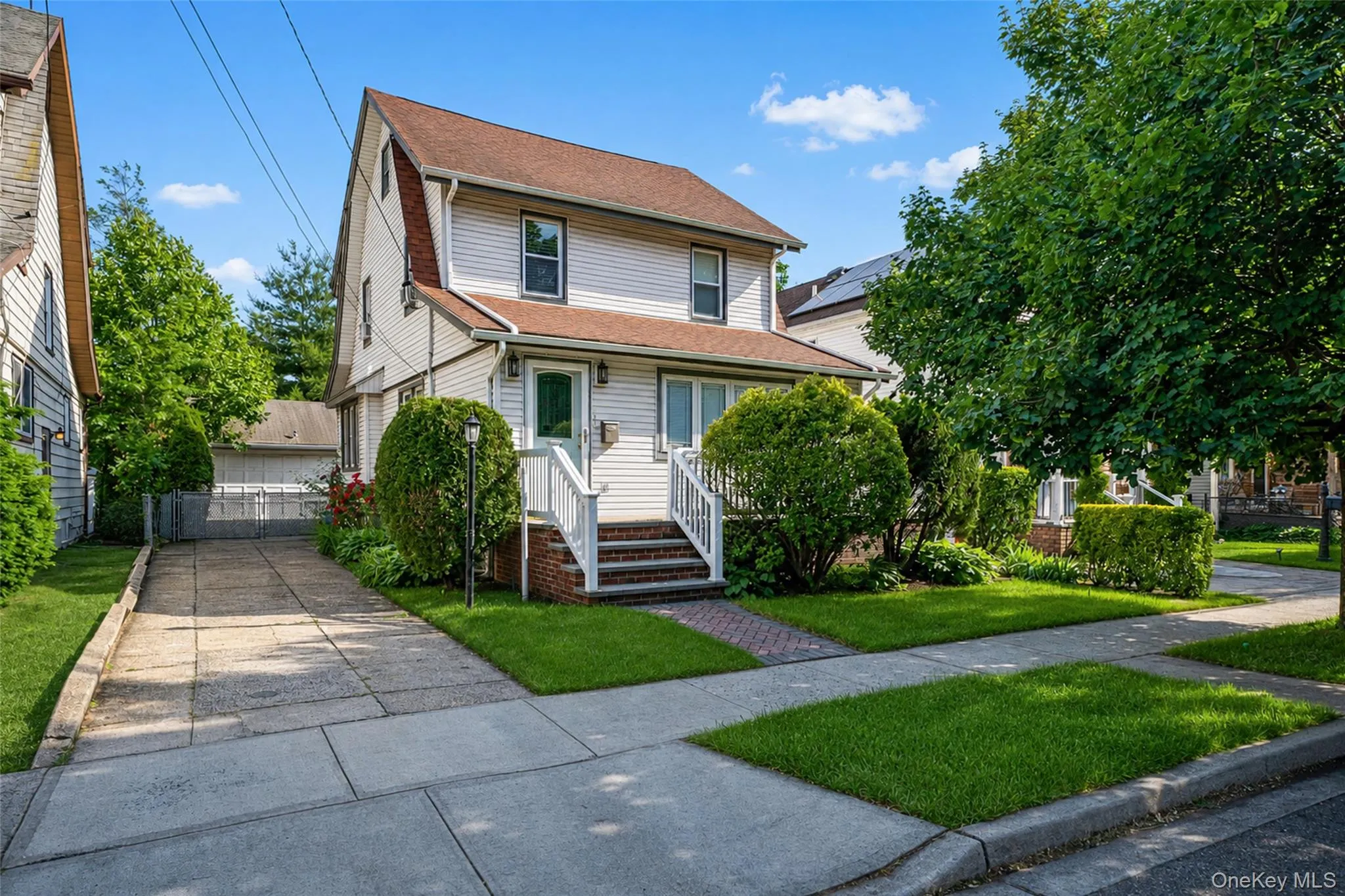 214 Lowell Avenue, Hempstead, NY, 5 Bedrooms Bedrooms, 12 Rooms Rooms,3 BathroomsBathrooms,Residential,For Rent,Lowell,0,1030042 214 Lowell Avenue, Hempstead, NY, 5 Bedrooms Bedrooms, 12 Rooms Rooms,3 BathroomsBathrooms,Residential,For Rent,Lowell,0,1030042