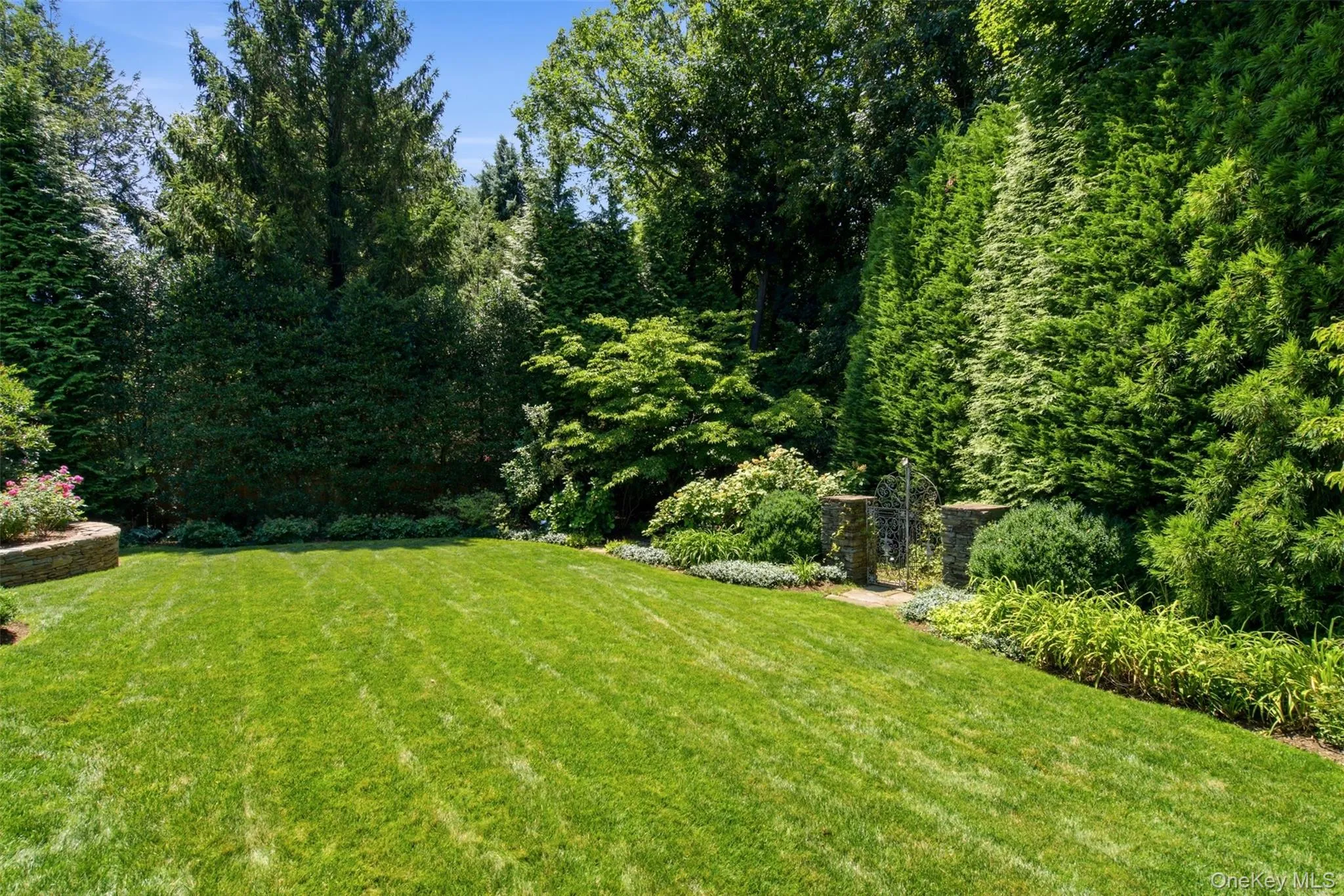 5 Puritan Place, Huntington, NY, 5 Bedrooms Bedrooms, 11 Rooms Rooms,3 BathroomsBathrooms,Residential,For Rent,Puritan,0,1030046 5 Puritan Place, Huntington, NY, 5 Bedrooms Bedrooms, 11 Rooms Rooms,3 BathroomsBathrooms,Residential,For Rent,Puritan,0,1030046