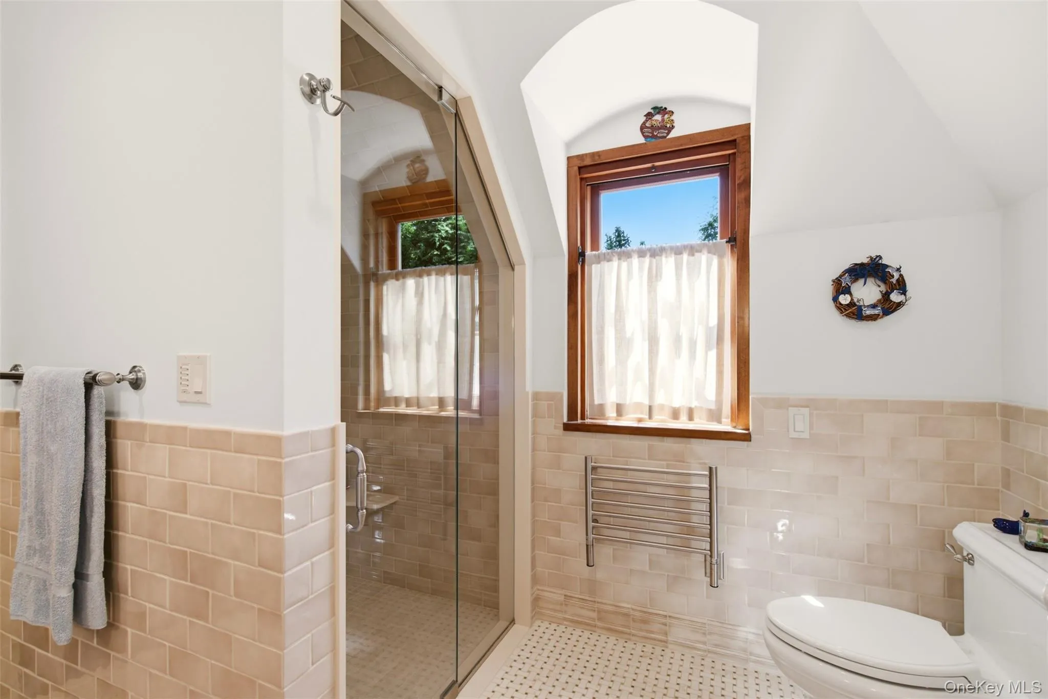 En suite bathroom shower En suite bathroom shower