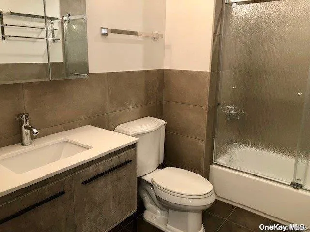 Renovated Bathroom w/ Tub Renovated Bathroom w/ Tub