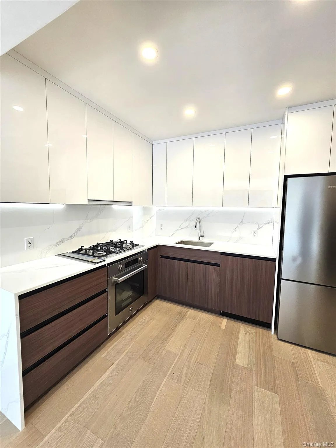 144-49 Northern Boulevard, New York, NY, 2 Bedrooms Bedrooms, 5 Rooms Rooms,2 BathroomsBathrooms,Residential Lease,For Rent,Northern,0,1030052 144-49 Northern Boulevard, New York, NY, 2 Bedrooms Bedrooms, 5 Rooms Rooms,2 BathroomsBathrooms,Residential Lease,For Rent,Northern,0,1030052