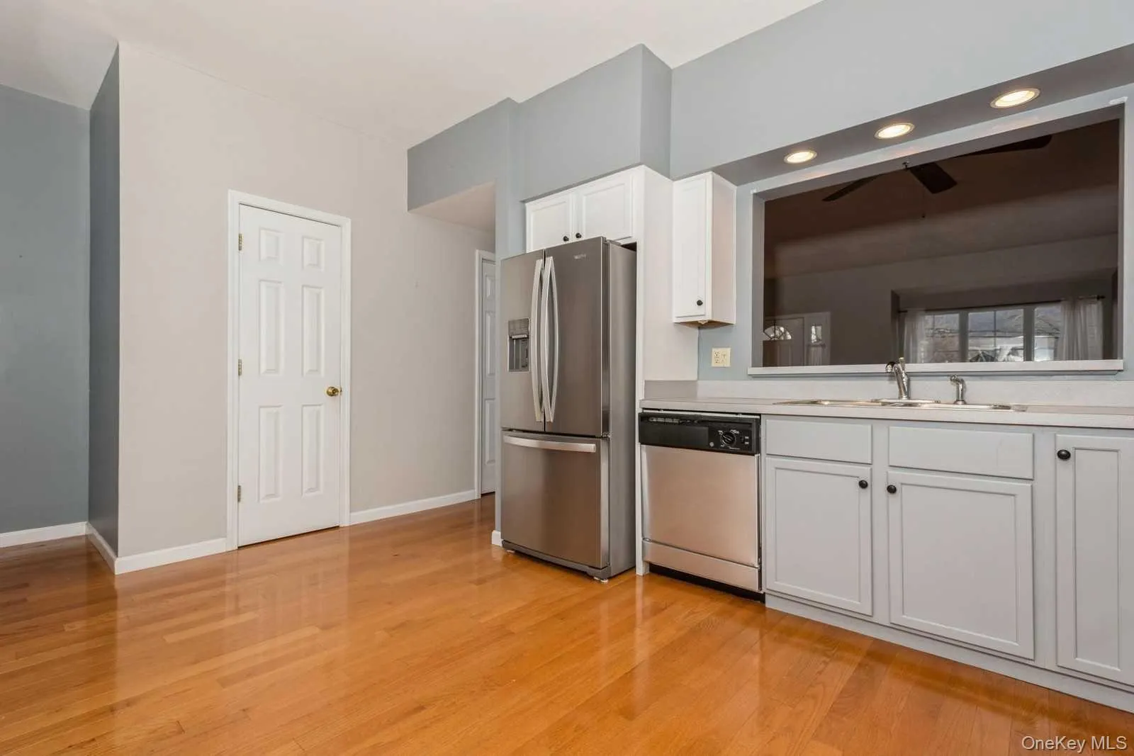 52 Schenck Avenue, Beacon, NY, 3 Bedrooms Bedrooms, 8 Rooms Rooms,1 BathroomBathrooms,Residential Lease,For Rent,Schenck,0,1030054 52 Schenck Avenue, Beacon, NY, 3 Bedrooms Bedrooms, 8 Rooms Rooms,1 BathroomBathrooms,Residential Lease,For Rent,Schenck,0,1030054
