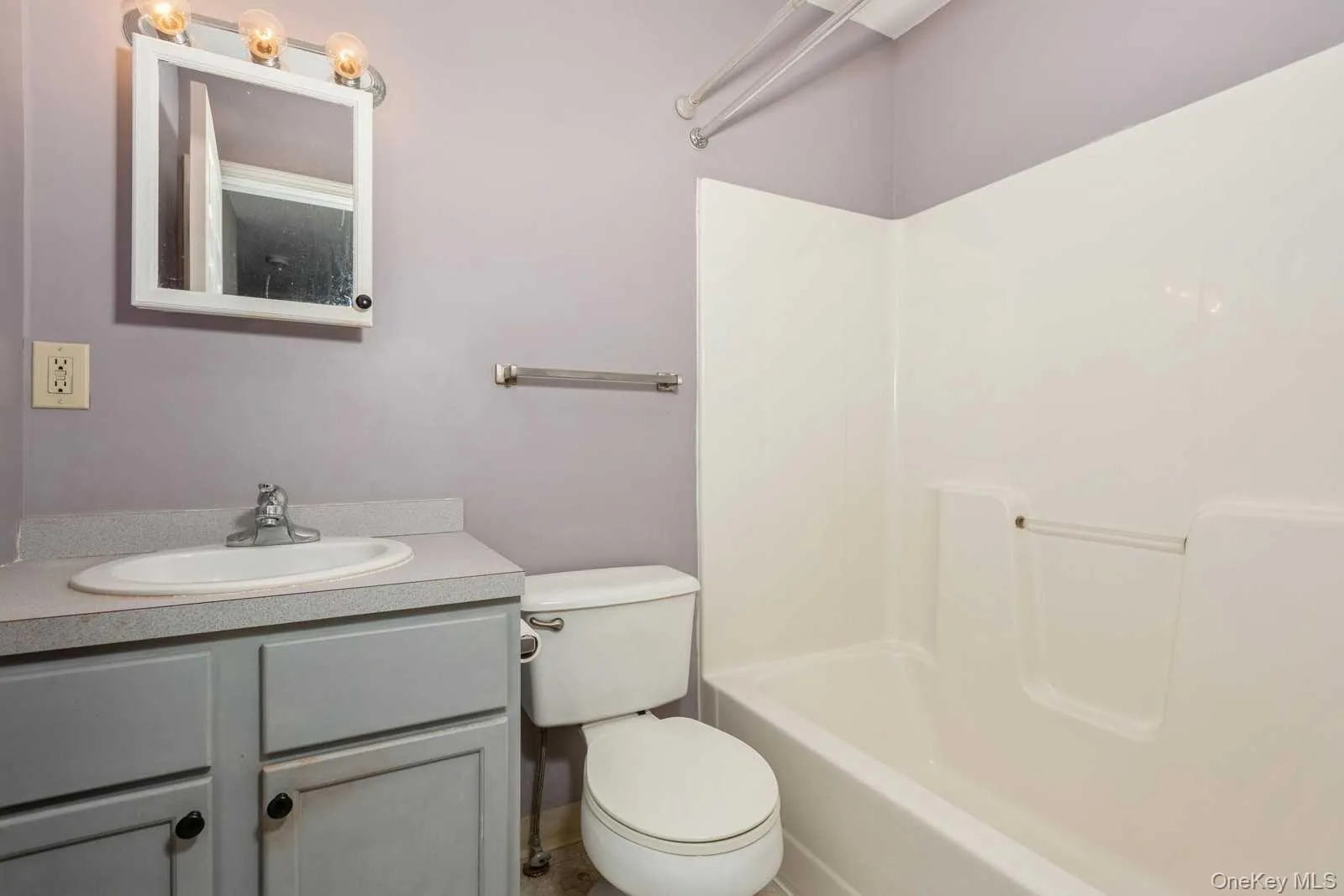52 Schenck Avenue, Beacon, NY, 3 Bedrooms Bedrooms, 8 Rooms Rooms,1 BathroomBathrooms,Residential Lease,For Rent,Schenck,0,1030054 52 Schenck Avenue, Beacon, NY, 3 Bedrooms Bedrooms, 8 Rooms Rooms,1 BathroomBathrooms,Residential Lease,For Rent,Schenck,0,1030054