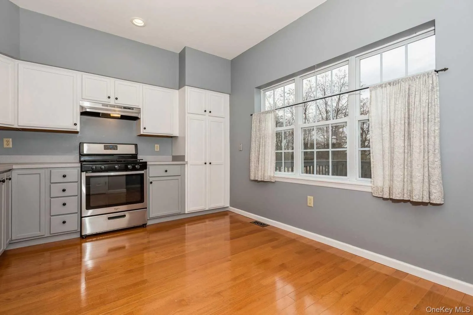 52 Schenck Avenue, Beacon, NY, 3 Bedrooms Bedrooms, 8 Rooms Rooms,1 BathroomBathrooms,Residential Lease,For Rent,Schenck,0,1030054 52 Schenck Avenue, Beacon, NY, 3 Bedrooms Bedrooms, 8 Rooms Rooms,1 BathroomBathrooms,Residential Lease,For Rent,Schenck,0,1030054