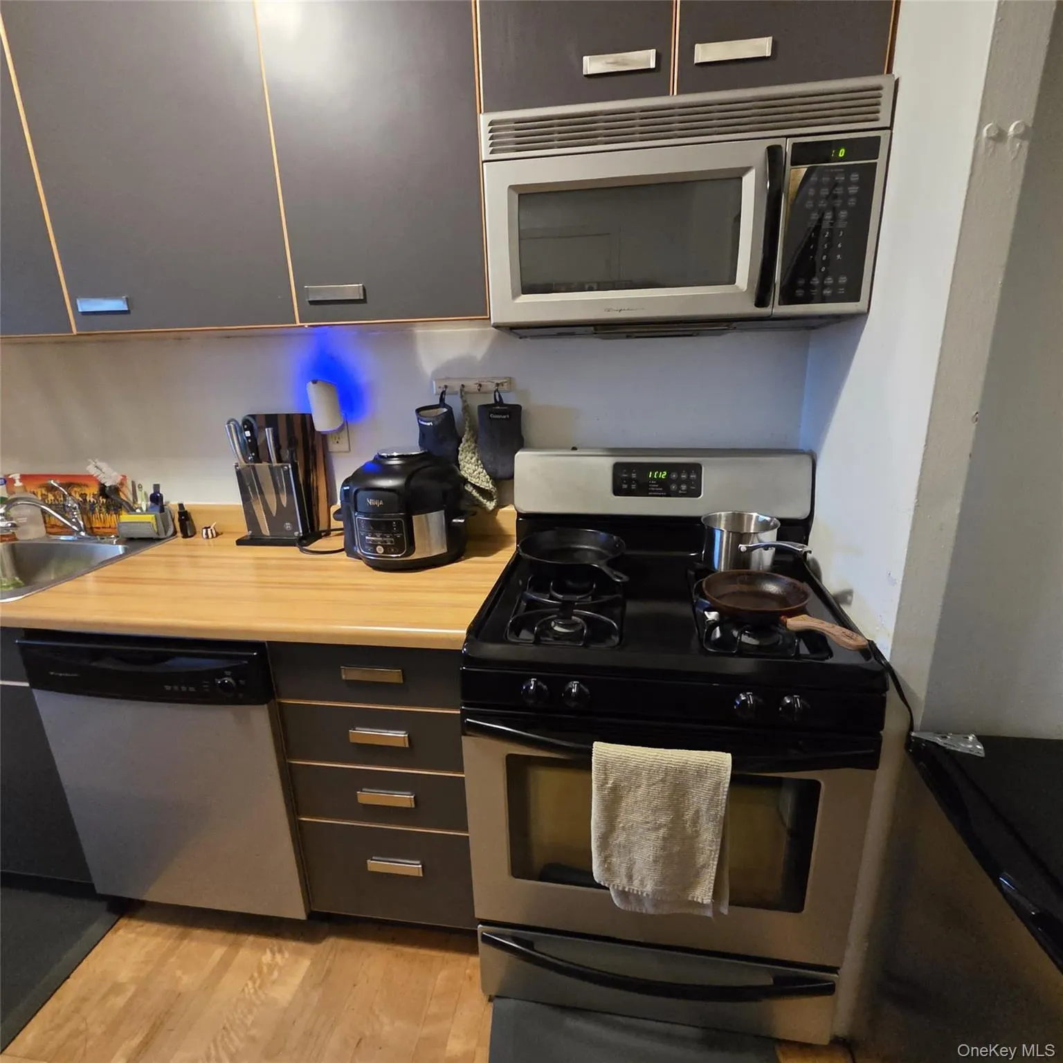 6 Fordham Hill Oval, New York, NY, 1 Bedroom Bedrooms, 3 Rooms Rooms,1 BathroomBathrooms,Residential,For Rent,Fordham Hill,0,1030061 6 Fordham Hill Oval, New York, NY, 1 Bedroom Bedrooms, 3 Rooms Rooms,1 BathroomBathrooms,Residential,For Rent,Fordham Hill,0,1030061