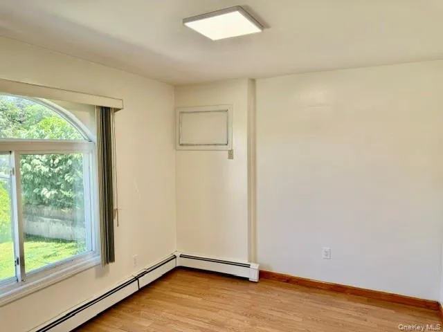 24614 61st Avenue, New York, NY, 3 Bedrooms Bedrooms, 6 Rooms Rooms,1 BathroomBathrooms,Residential Lease,For Rent,61st,0,1030066 24614 61st Avenue, New York, NY, 3 Bedrooms Bedrooms, 6 Rooms Rooms,1 BathroomBathrooms,Residential Lease,For Rent,61st,0,1030066