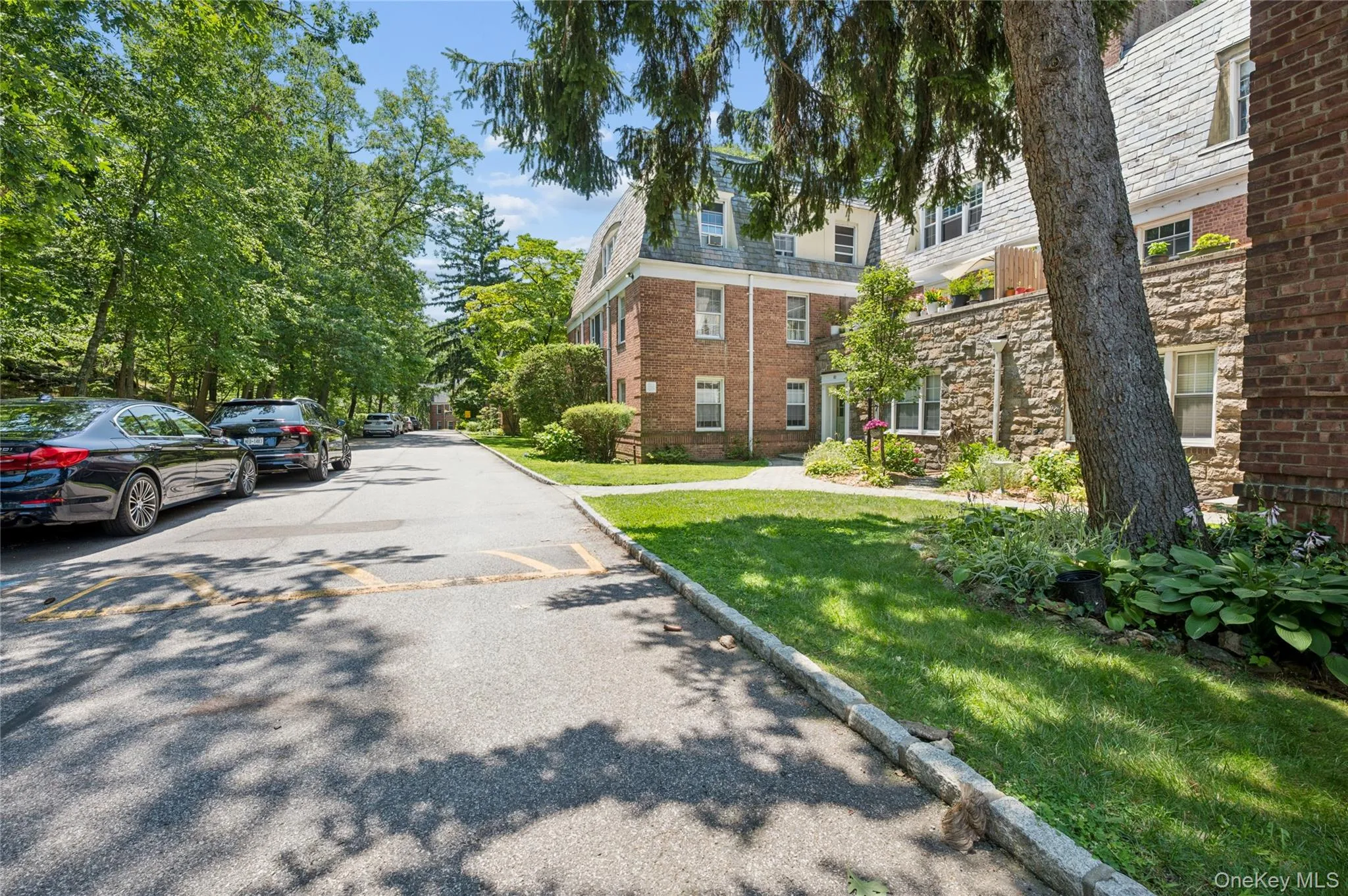 84 Pinewood Road, Greenburgh, NY, 1 Bedroom Bedrooms, 5 Rooms Rooms,1 BathroomBathrooms,Residential,For Rent,Pinewood,0,1030068 84 Pinewood Road, Greenburgh, NY, 1 Bedroom Bedrooms, 5 Rooms Rooms,1 BathroomBathrooms,Residential,For Rent,Pinewood,0,1030068