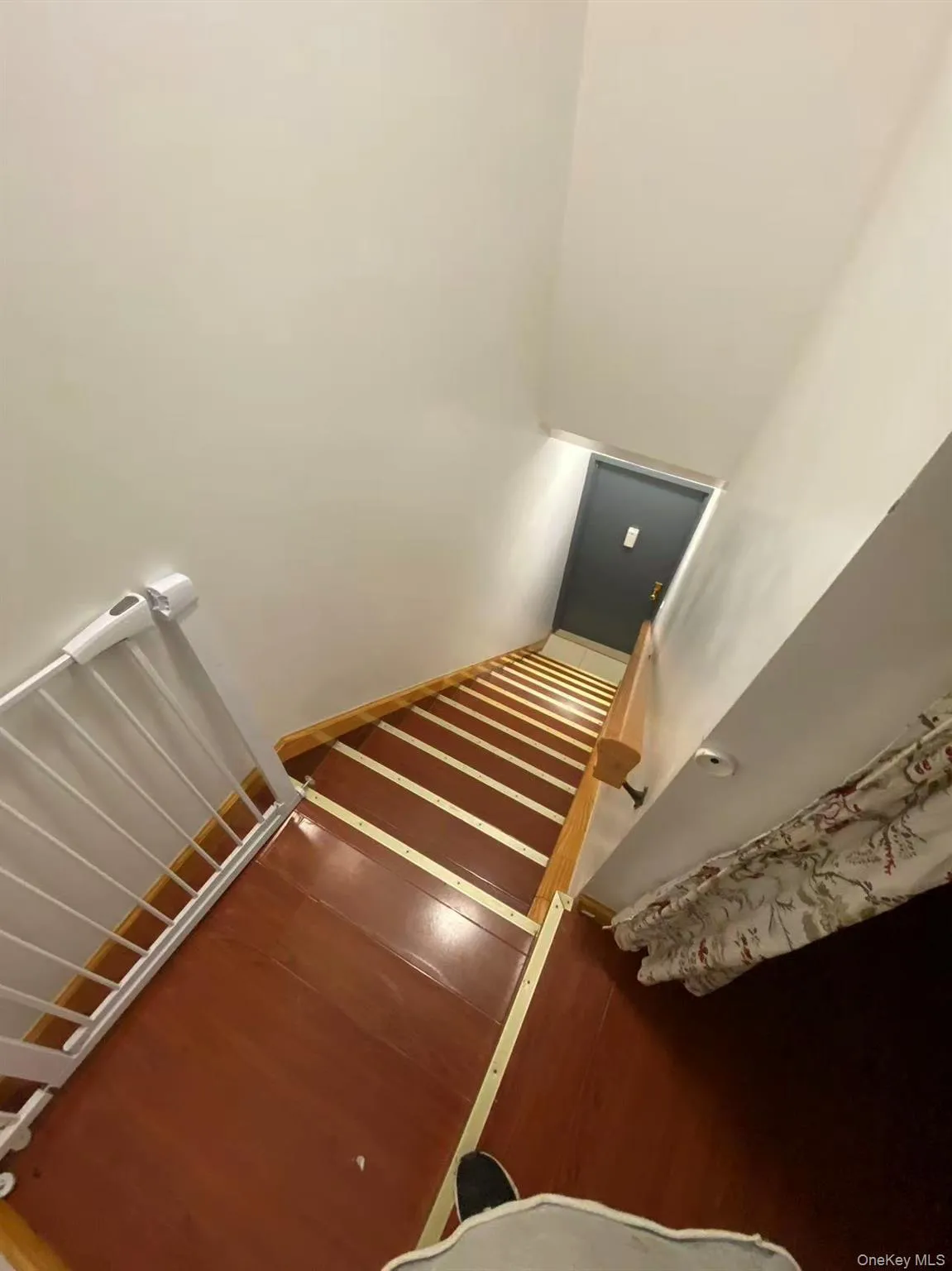 53-39 80th Street, New York, NY, 1 Bedroom Bedrooms, 4 Rooms Rooms,1 BathroomBathrooms,Residential Lease,For Rent,80th,0,1030071 53-39 80th Street, New York, NY, 1 Bedroom Bedrooms, 4 Rooms Rooms,1 BathroomBathrooms,Residential Lease,For Rent,80th,0,1030071
