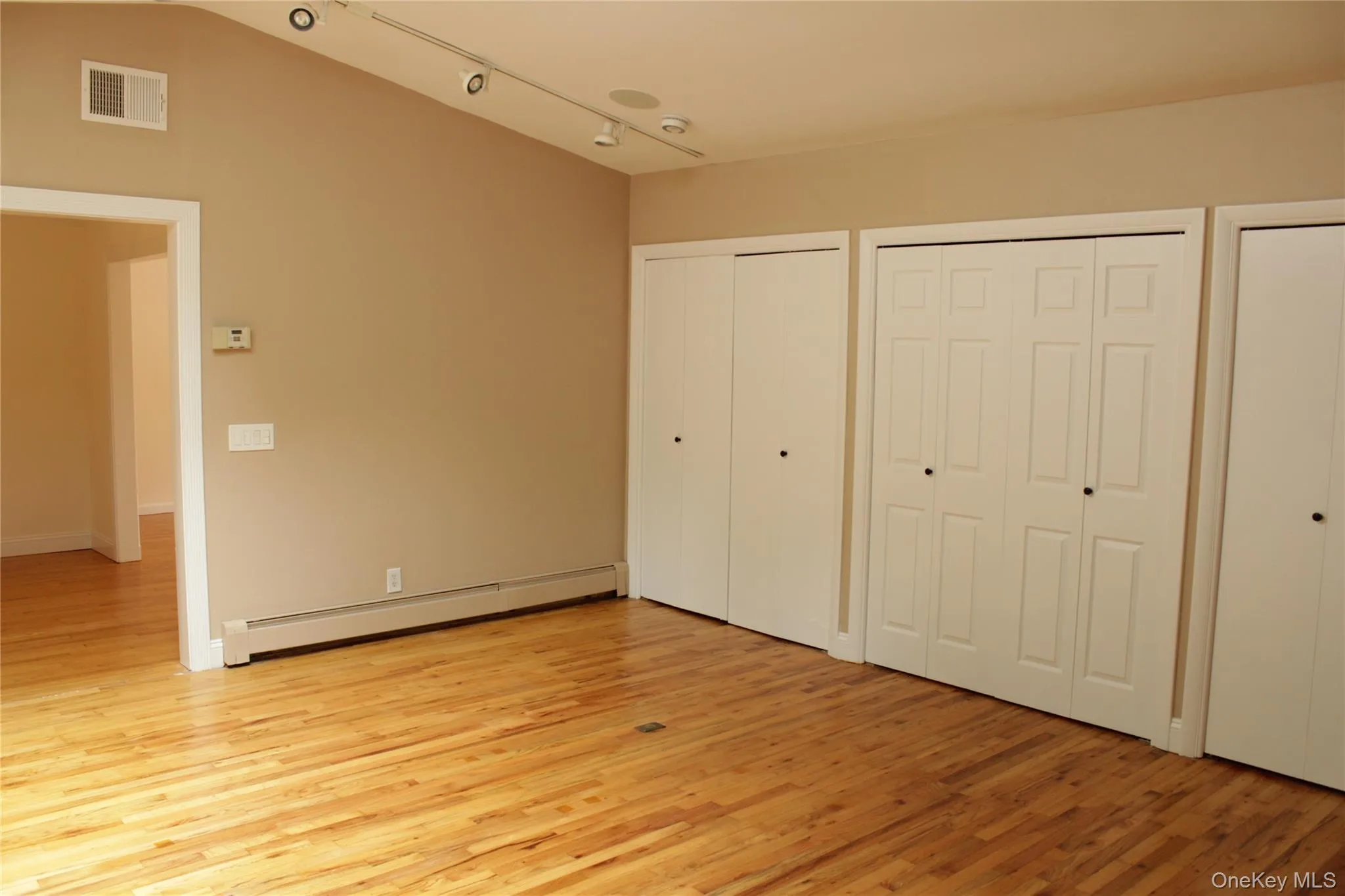 32 Dogwood Drive, Eastchester, NY, 5 Bedrooms Bedrooms, 9 Rooms Rooms,3 BathroomsBathrooms,Residential Lease,For Rent,Dogwood,0,1030072 32 Dogwood Drive, Eastchester, NY, 5 Bedrooms Bedrooms, 9 Rooms Rooms,3 BathroomsBathrooms,Residential Lease,For Rent,Dogwood,0,1030072