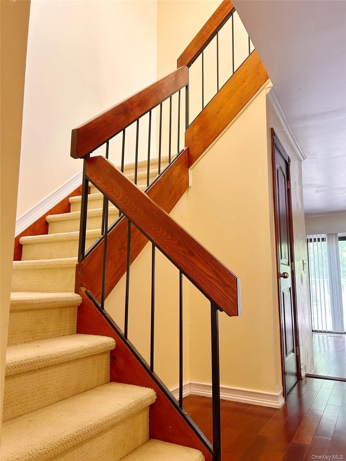 190 Alta Terrace, Oyster Bay, NY, 3 Bedrooms Bedrooms, 7 Rooms Rooms,2 BathroomsBathrooms,Residential,For Rent,Alta,0,1030073 190 Alta Terrace, Oyster Bay, NY, 3 Bedrooms Bedrooms, 7 Rooms Rooms,2 BathroomsBathrooms,Residential,For Rent,Alta,0,1030073