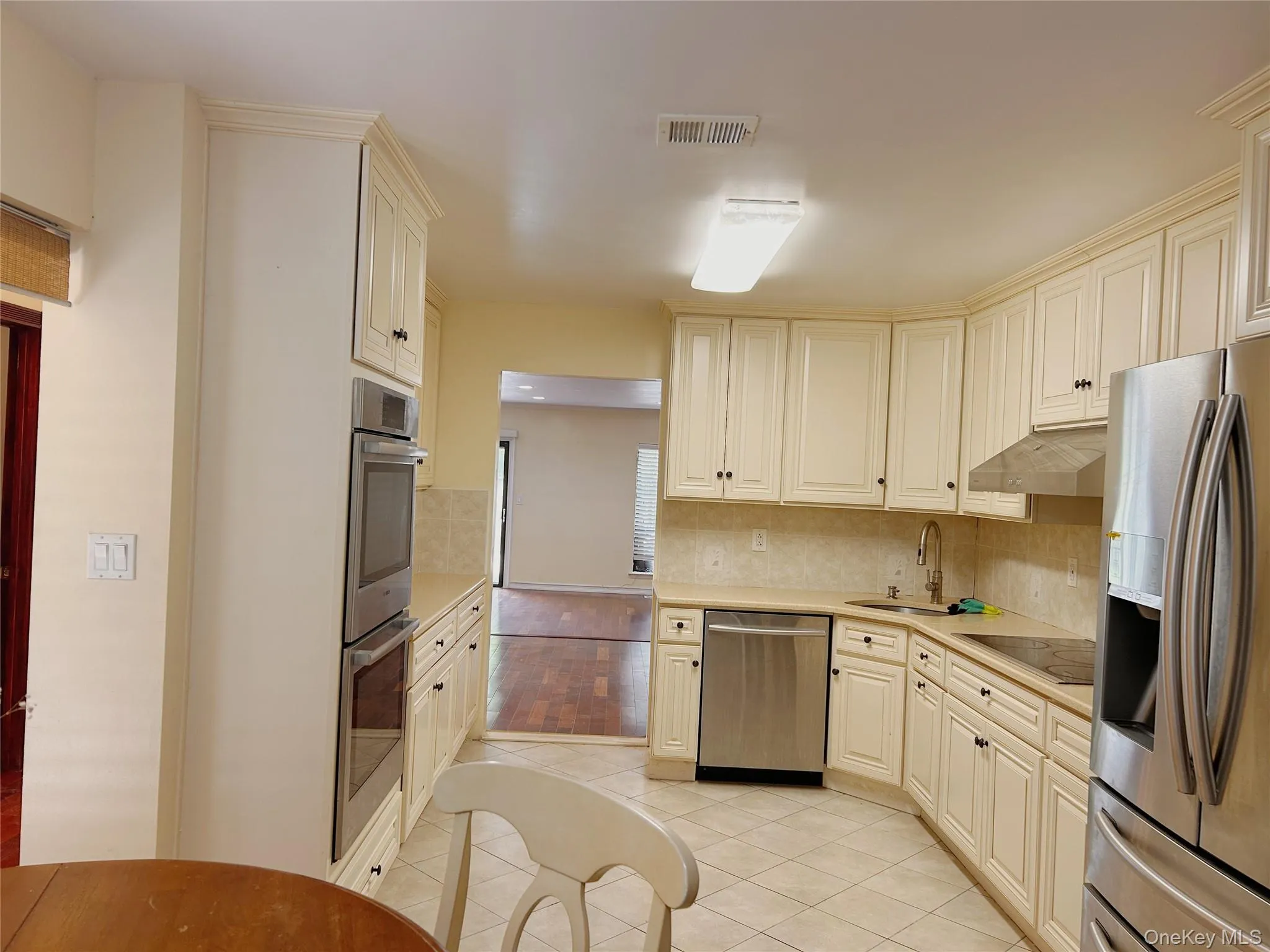 190 Alta Terrace, Oyster Bay, NY, 3 Bedrooms Bedrooms, 7 Rooms Rooms,2 BathroomsBathrooms,Residential,For Rent,Alta,0,1030073 190 Alta Terrace, Oyster Bay, NY, 3 Bedrooms Bedrooms, 7 Rooms Rooms,2 BathroomsBathrooms,Residential,For Rent,Alta,0,1030073