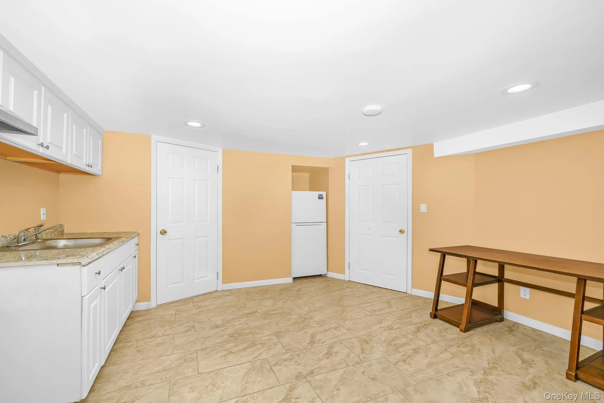 3900 Miller Place, Hempstead, NY, 3 Bedrooms Bedrooms, 6 Rooms Rooms,2 BathroomsBathrooms,Residential,For Rent,Miller,0,1030074 3900 Miller Place, Hempstead, NY, 3 Bedrooms Bedrooms, 6 Rooms Rooms,2 BathroomsBathrooms,Residential,For Rent,Miller,0,1030074