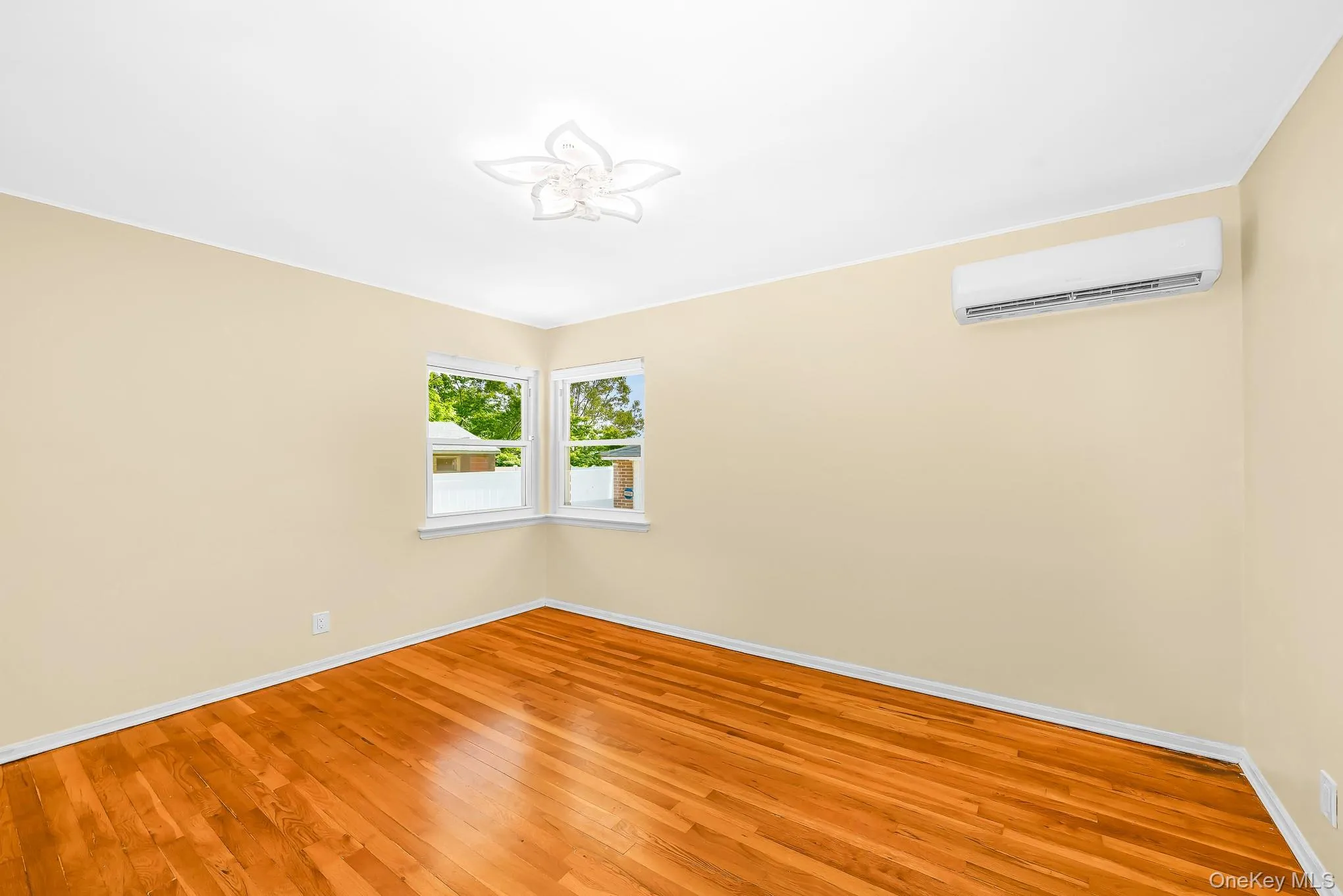3900 Miller Place, Hempstead, NY, 3 Bedrooms Bedrooms, 6 Rooms Rooms,2 BathroomsBathrooms,Residential,For Rent,Miller,0,1030074 3900 Miller Place, Hempstead, NY, 3 Bedrooms Bedrooms, 6 Rooms Rooms,2 BathroomsBathrooms,Residential,For Rent,Miller,0,1030074