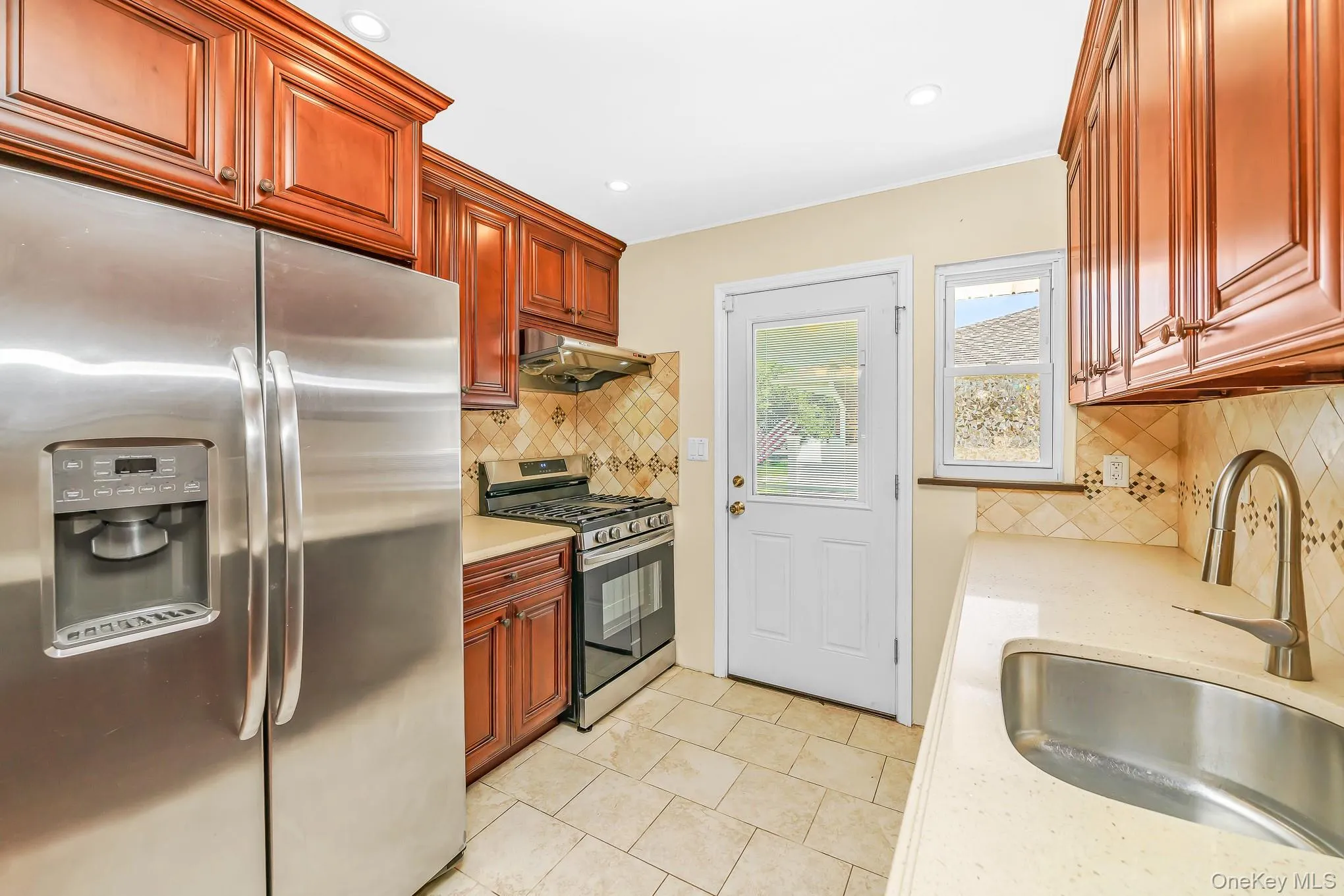 3900 Miller Place, Hempstead, NY, 3 Bedrooms Bedrooms, 6 Rooms Rooms,2 BathroomsBathrooms,Residential,For Rent,Miller,0,1030074 3900 Miller Place, Hempstead, NY, 3 Bedrooms Bedrooms, 6 Rooms Rooms,2 BathroomsBathrooms,Residential,For Rent,Miller,0,1030074