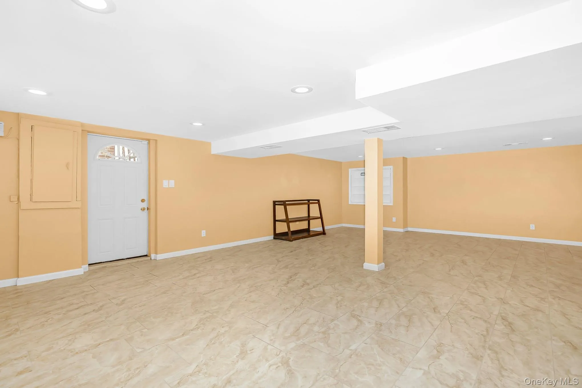3900 Miller Place, Hempstead, NY, 3 Bedrooms Bedrooms, 6 Rooms Rooms,2 BathroomsBathrooms,Residential,For Rent,Miller,0,1030074 3900 Miller Place, Hempstead, NY, 3 Bedrooms Bedrooms, 6 Rooms Rooms,2 BathroomsBathrooms,Residential,For Rent,Miller,0,1030074