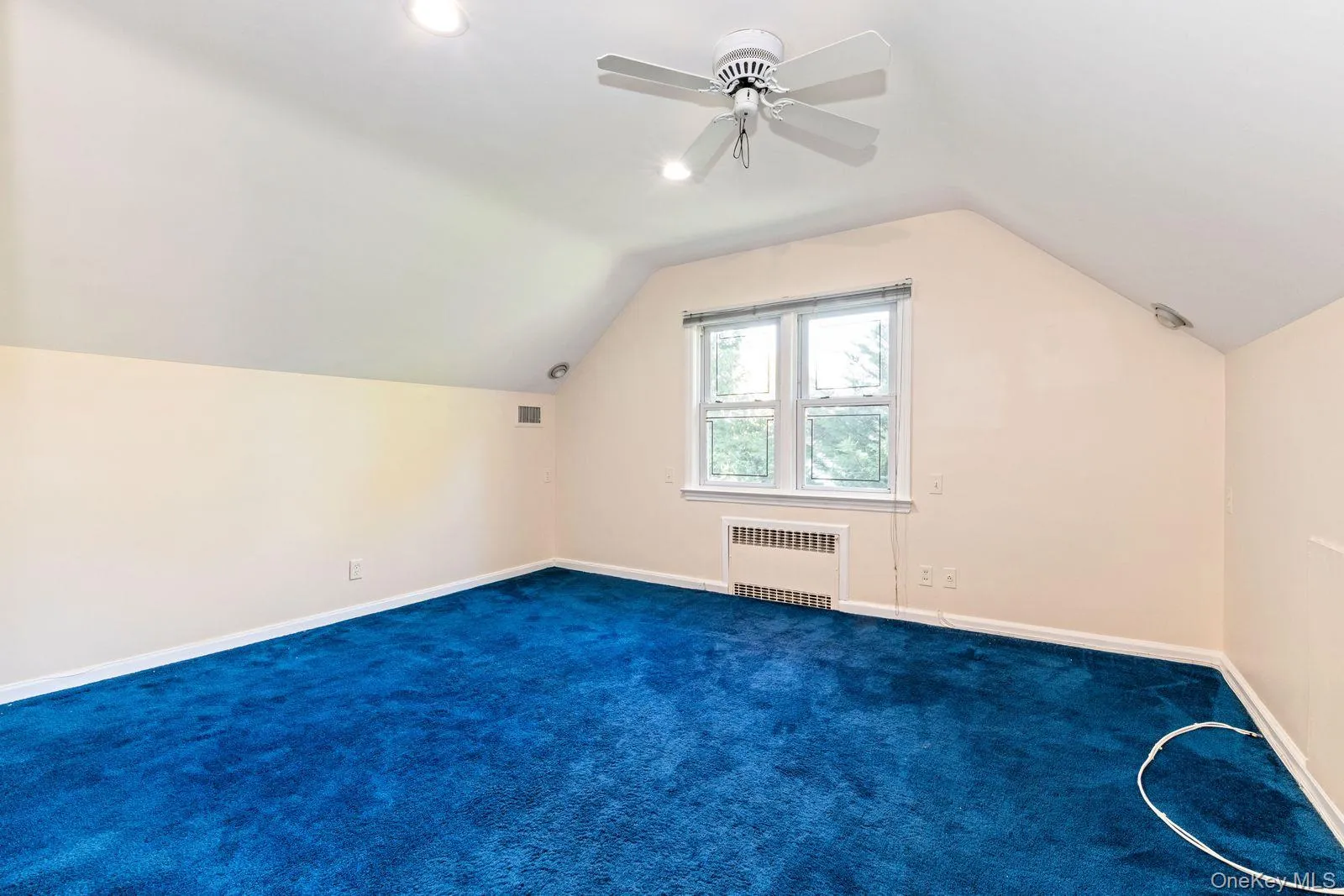 149 Lakeside Drive, Hempstead, NY, 6 Bedrooms Bedrooms, 10 Rooms Rooms,3 BathroomsBathrooms,Residential Lease,For Rent,Lakeside,0,1030075 149 Lakeside Drive, Hempstead, NY, 6 Bedrooms Bedrooms, 10 Rooms Rooms,3 BathroomsBathrooms,Residential Lease,For Rent,Lakeside,0,1030075