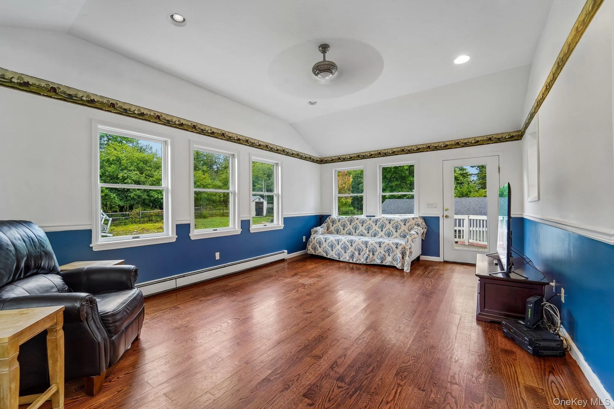 11 High Hill Avenue, Warwick (town), NY, 4 Bedrooms Bedrooms, 9 Rooms Rooms,2 BathroomsBathrooms,Residential,For Rent,High Hill,0,1030080 11 High Hill Avenue, Warwick (town), NY, 4 Bedrooms Bedrooms, 9 Rooms Rooms,2 BathroomsBathrooms,Residential,For Rent,High Hill,0,1030080