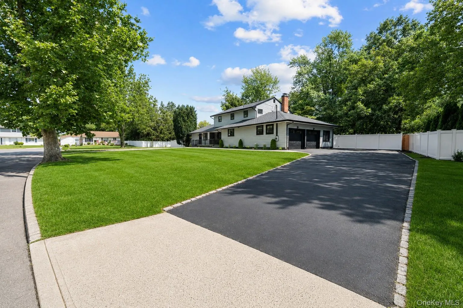 1 Greg Lane, Huntington, NY, 4 Bedrooms Bedrooms, 12 Rooms Rooms,3 BathroomsBathrooms,Residential,For Rent,Greg,0,1030081 1 Greg Lane, Huntington, NY, 4 Bedrooms Bedrooms, 12 Rooms Rooms,3 BathroomsBathrooms,Residential,For Rent,Greg,0,1030081