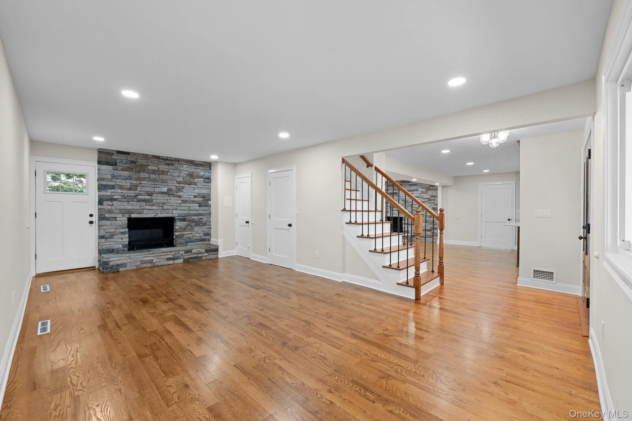 1 Greg Lane, Huntington, NY, 4 Bedrooms Bedrooms, 12 Rooms Rooms,3 BathroomsBathrooms,Residential,For Rent,Greg,0,1030081 1 Greg Lane, Huntington, NY, 4 Bedrooms Bedrooms, 12 Rooms Rooms,3 BathroomsBathrooms,Residential,For Rent,Greg,0,1030081