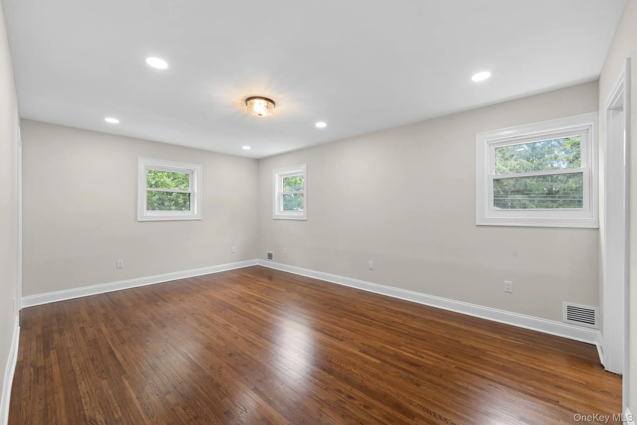 1 Greg Lane, Huntington, NY, 4 Bedrooms Bedrooms, 12 Rooms Rooms,3 BathroomsBathrooms,Residential,For Rent,Greg,0,1030081 1 Greg Lane, Huntington, NY, 4 Bedrooms Bedrooms, 12 Rooms Rooms,3 BathroomsBathrooms,Residential,For Rent,Greg,0,1030081