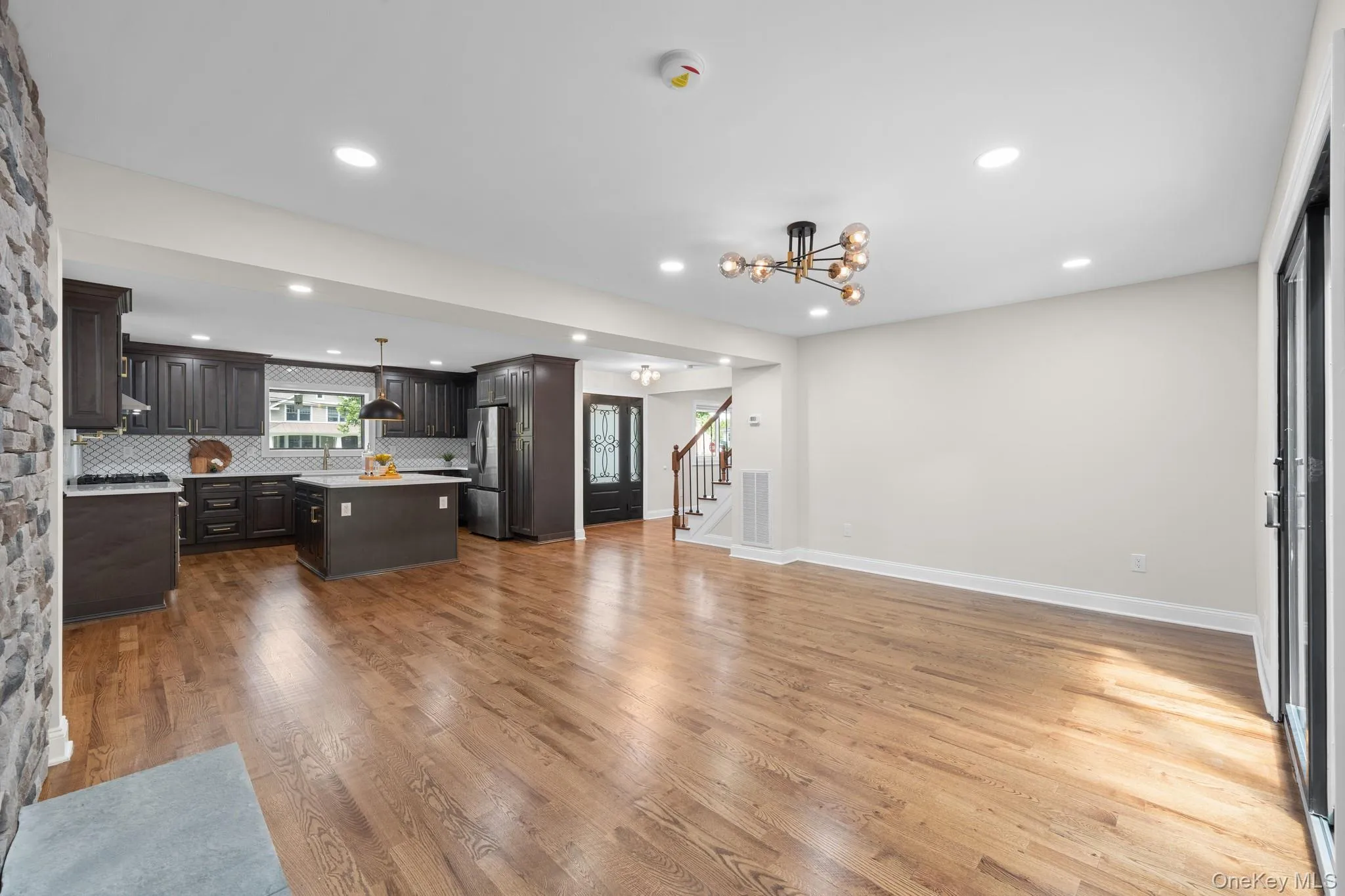 1 Greg Lane, Huntington, NY, 4 Bedrooms Bedrooms, 12 Rooms Rooms,3 BathroomsBathrooms,Residential,For Rent,Greg,0,1030081 1 Greg Lane, Huntington, NY, 4 Bedrooms Bedrooms, 12 Rooms Rooms,3 BathroomsBathrooms,Residential,For Rent,Greg,0,1030081