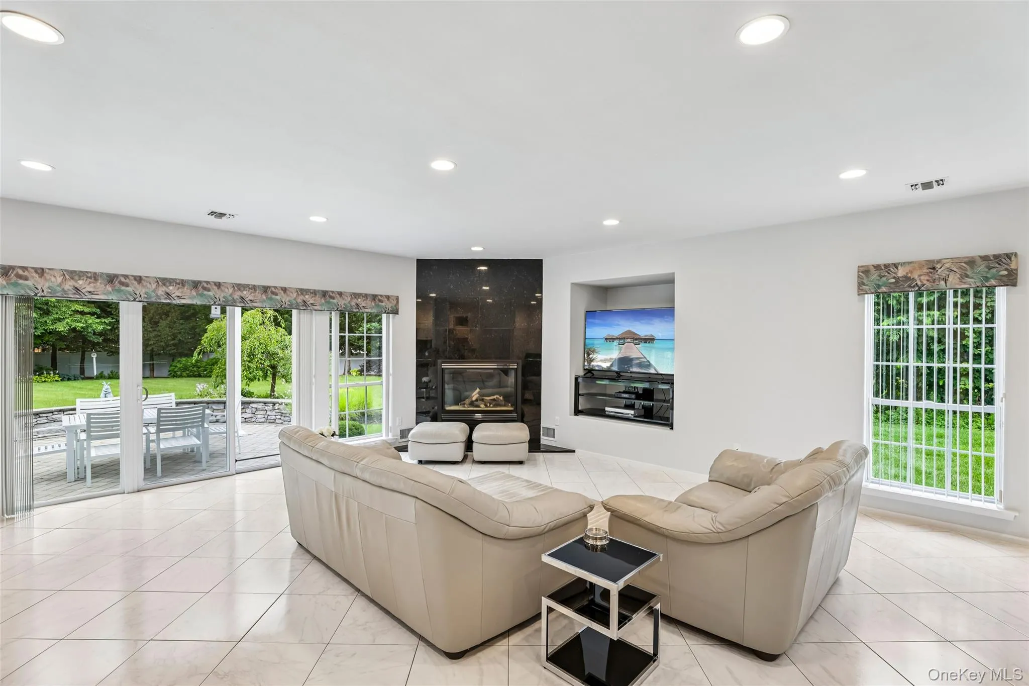 75 Arbor Field Way, Brookhaven, NY, 4 Bedrooms Bedrooms, 9 Rooms Rooms,3 BathroomsBathrooms,Residential,For Rent,Arbor Field,0,1030092 75 Arbor Field Way, Brookhaven, NY, 4 Bedrooms Bedrooms, 9 Rooms Rooms,3 BathroomsBathrooms,Residential,For Rent,Arbor Field,0,1030092