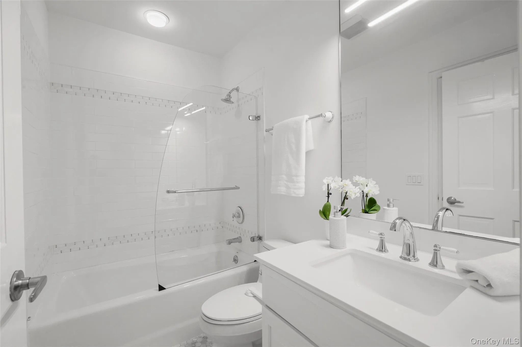 430 Orienta Avenue, Mamaroneck, NY, 4 Bedrooms Bedrooms, 10 Rooms Rooms,4 BathroomsBathrooms,Residential,For Rent,Orienta,0,1030097 430 Orienta Avenue, Mamaroneck, NY, 4 Bedrooms Bedrooms, 10 Rooms Rooms,4 BathroomsBathrooms,Residential,For Rent,Orienta,0,1030097
