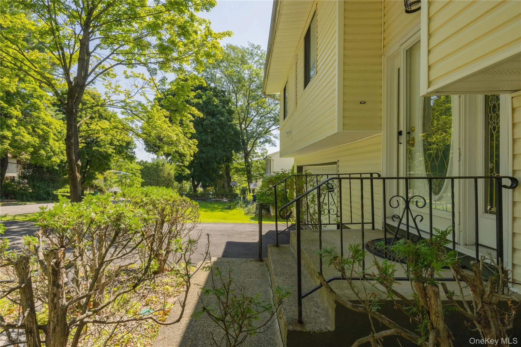 23 Carriage Lane, Ramapo, NY, 4 Bedrooms Bedrooms, 8 Rooms Rooms,3 BathroomsBathrooms,Residential,For Rent,Carriage,0,1030103 23 Carriage Lane, Ramapo, NY, 4 Bedrooms Bedrooms, 8 Rooms Rooms,3 BathroomsBathrooms,Residential,For Rent,Carriage,0,1030103