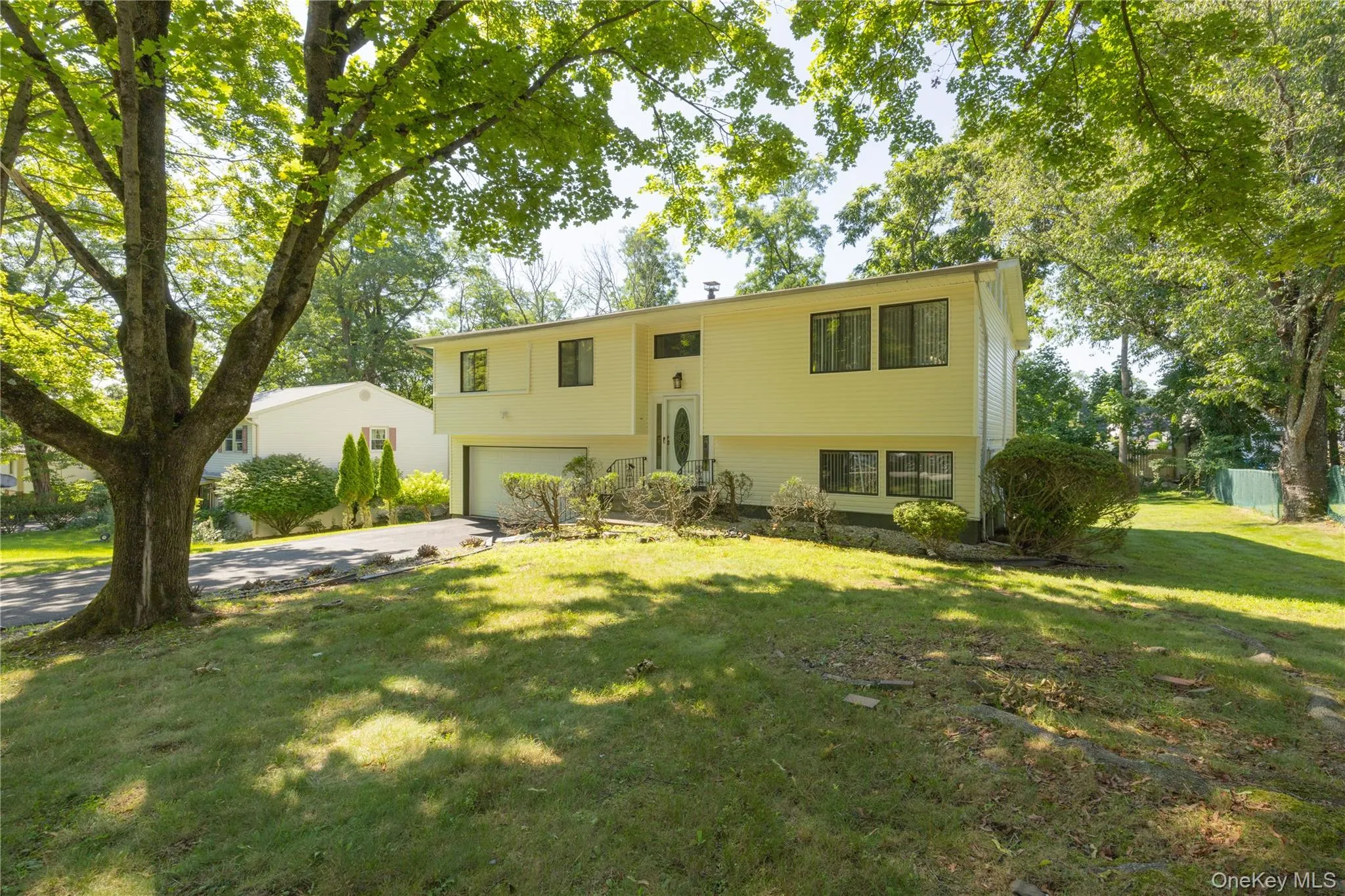 23 Carriage Lane, Ramapo, NY, 4 Bedrooms Bedrooms, 8 Rooms Rooms,3 BathroomsBathrooms,Residential,For Rent,Carriage,0,1030103 23 Carriage Lane, Ramapo, NY, 4 Bedrooms Bedrooms, 8 Rooms Rooms,3 BathroomsBathrooms,Residential,For Rent,Carriage,0,1030103