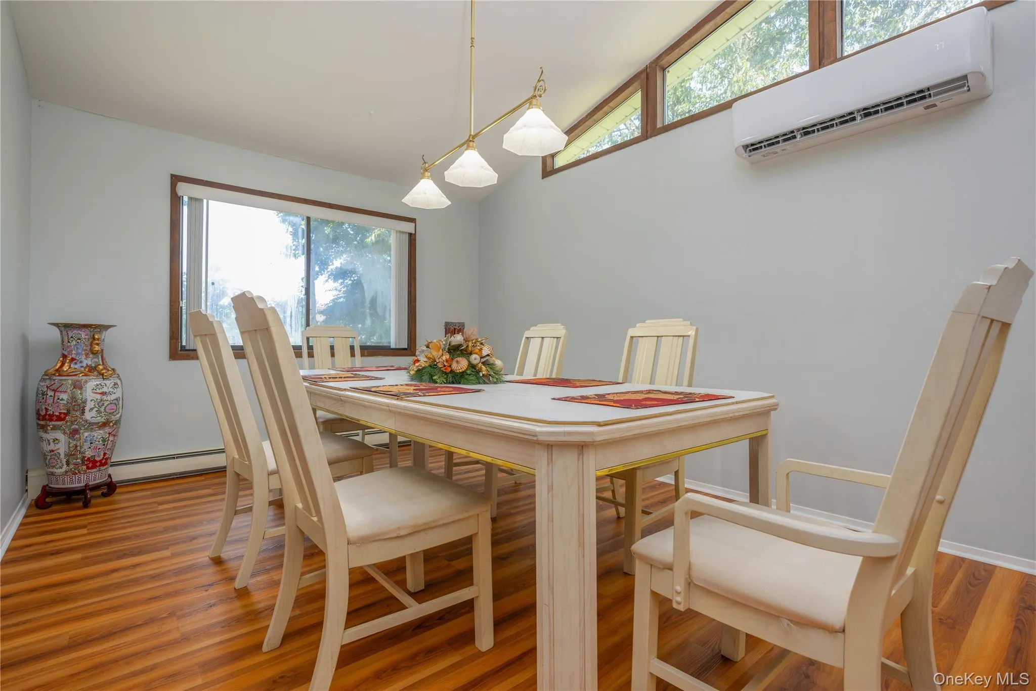 23 Carriage Lane, Ramapo, NY, 4 Bedrooms Bedrooms, 8 Rooms Rooms,3 BathroomsBathrooms,Residential,For Rent,Carriage,0,1030103 23 Carriage Lane, Ramapo, NY, 4 Bedrooms Bedrooms, 8 Rooms Rooms,3 BathroomsBathrooms,Residential,For Rent,Carriage,0,1030103