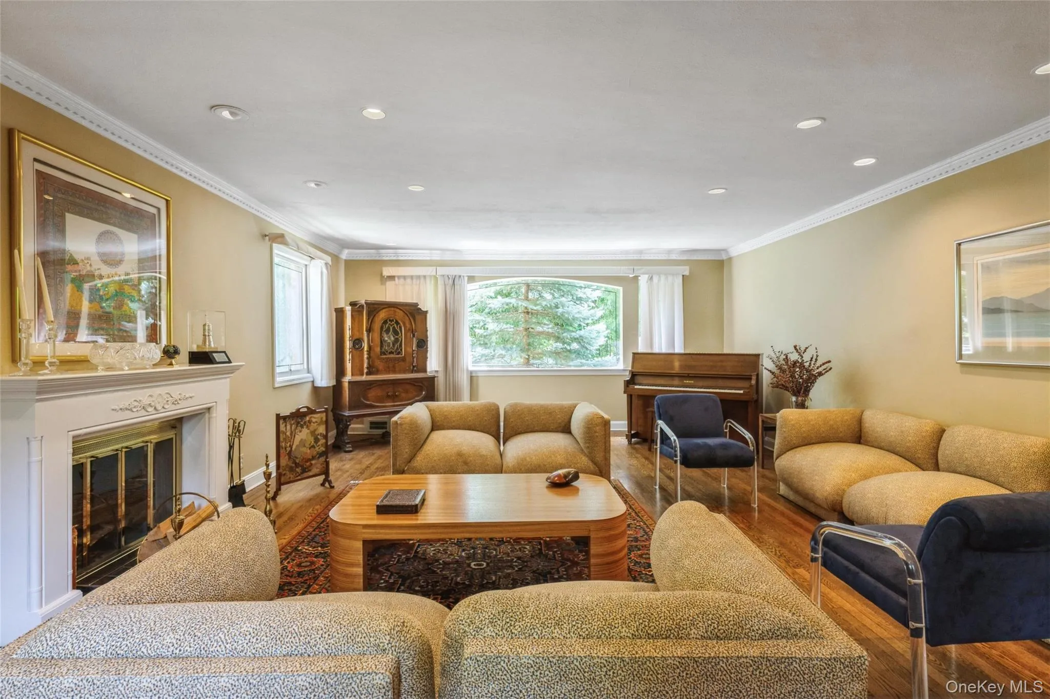 1 Winfield Terrace, North Hempstead, NY, 5 Bedrooms Bedrooms, 10 Rooms Rooms,3 BathroomsBathrooms,Residential,For Rent,Winfield,0,1030105 1 Winfield Terrace, North Hempstead, NY, 5 Bedrooms Bedrooms, 10 Rooms Rooms,3 BathroomsBathrooms,Residential,For Rent,Winfield,0,1030105
