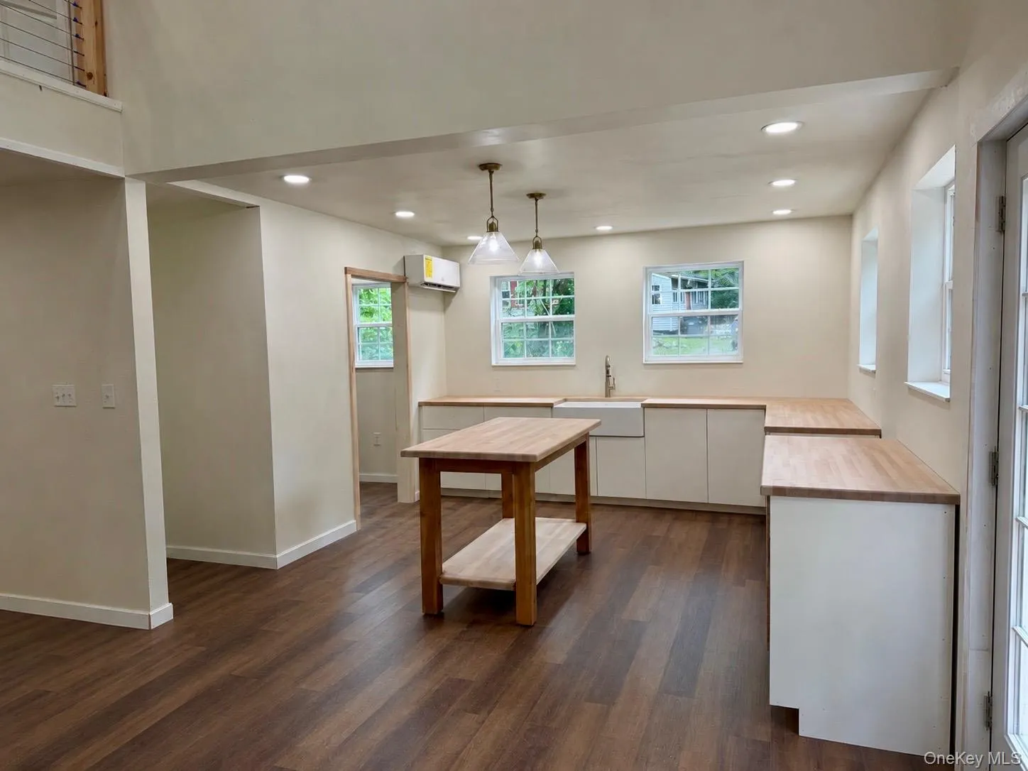 12 Enderly Lane, Wawarsing, NY, 4 Bedrooms Bedrooms, 10 Rooms Rooms,3 BathroomsBathrooms,Residential,For Rent,Enderly,0,1030106 12 Enderly Lane, Wawarsing, NY, 4 Bedrooms Bedrooms, 10 Rooms Rooms,3 BathroomsBathrooms,Residential,For Rent,Enderly,0,1030106