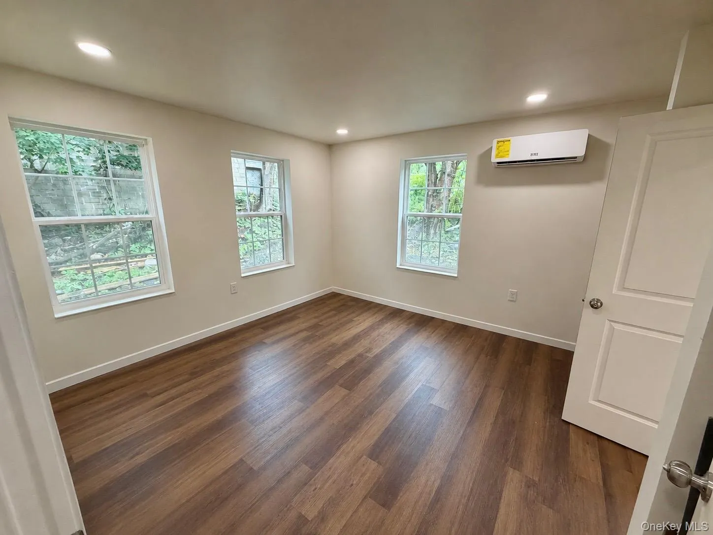 12 Enderly Lane, Wawarsing, NY, 4 Bedrooms Bedrooms, 10 Rooms Rooms,3 BathroomsBathrooms,Residential,For Rent,Enderly,0,1030106 12 Enderly Lane, Wawarsing, NY, 4 Bedrooms Bedrooms, 10 Rooms Rooms,3 BathroomsBathrooms,Residential,For Rent,Enderly,0,1030106